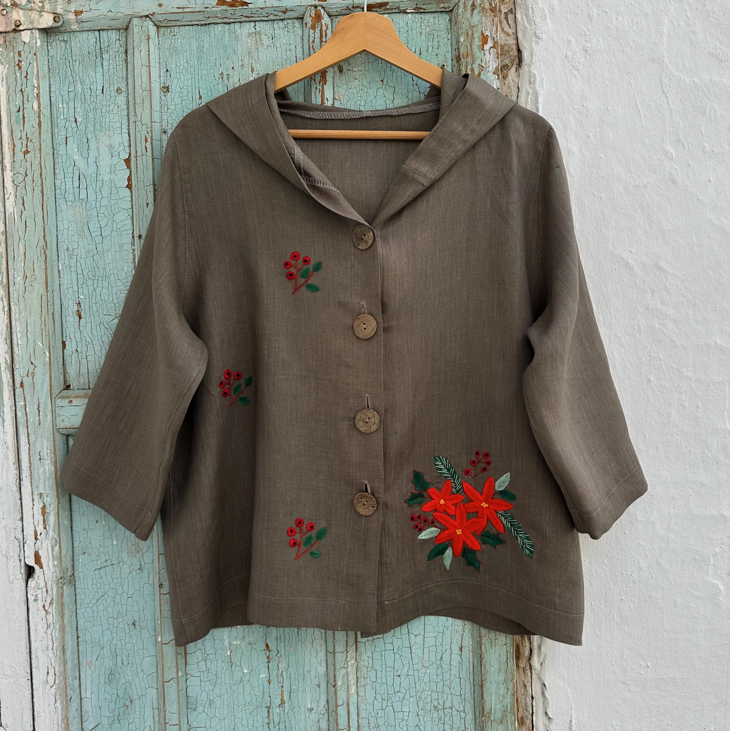 Atatürk Çiçeği El Nakışlı İpek Keten Ceket (Standart Beden)