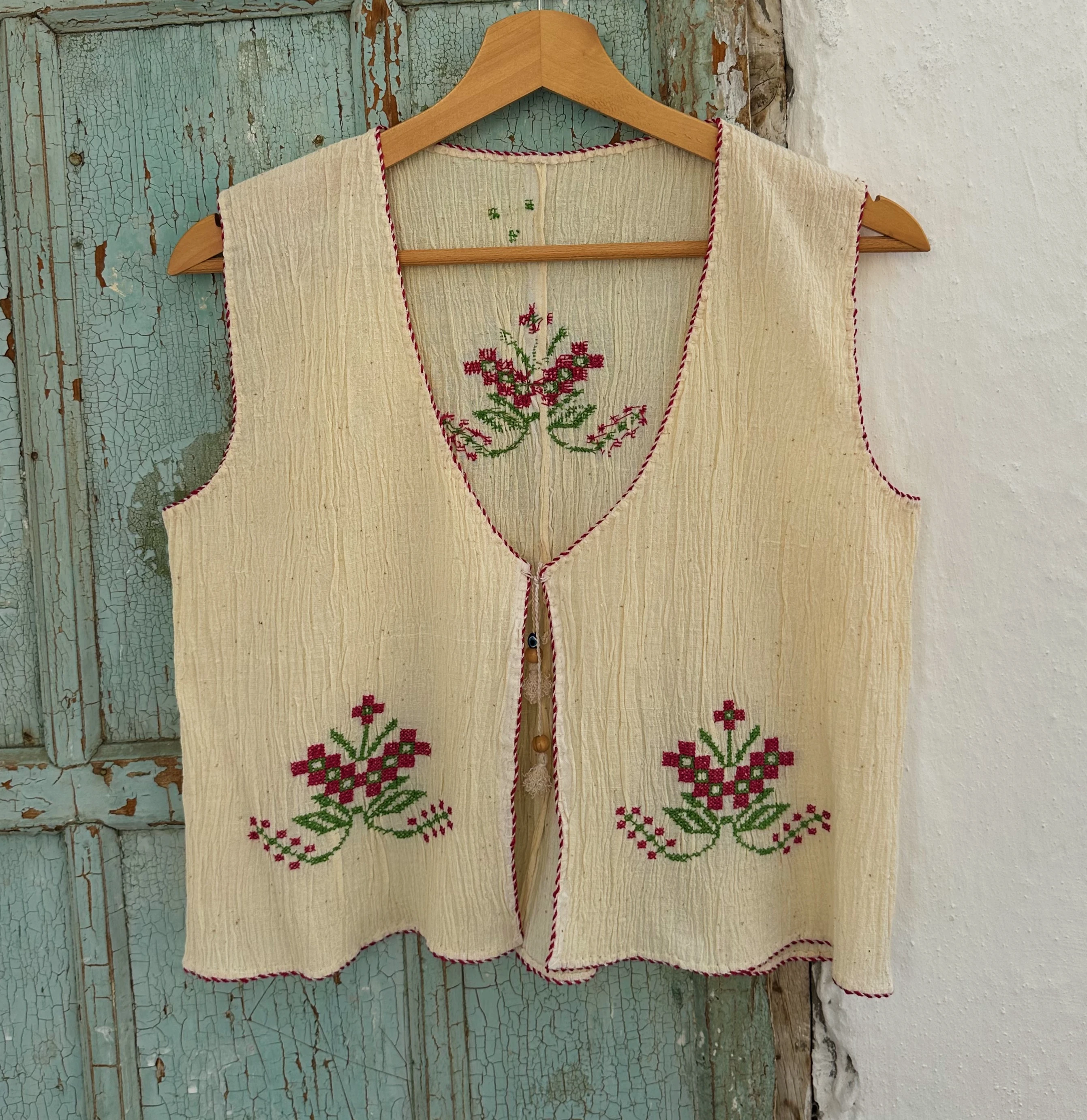 Etnik Çiçekler El Nakışlı Dokuma Yelek (36-38 Beden)