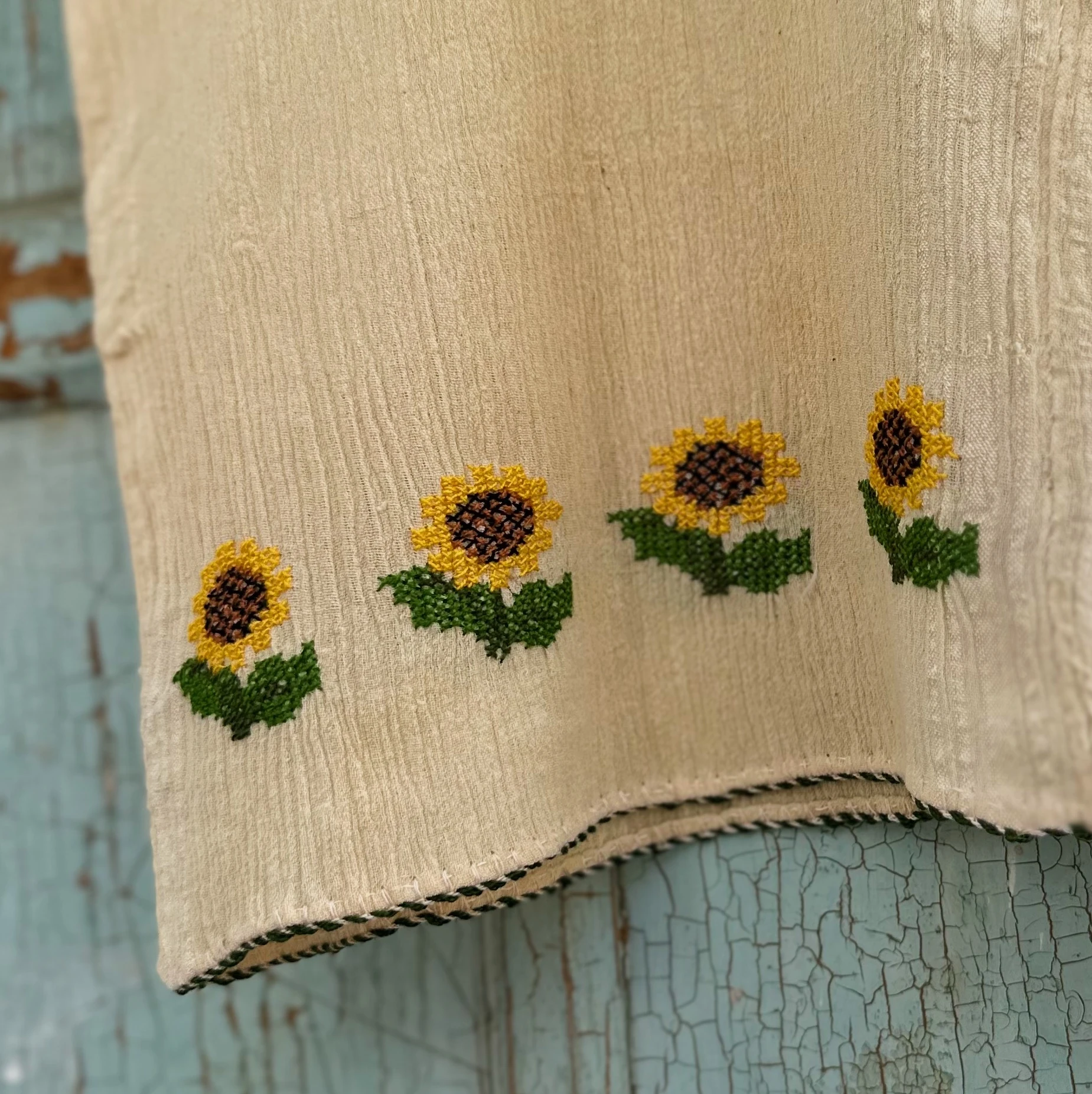 Ayçiçeği El Nakışlı Dokuma Yelek (38-40 Beden)