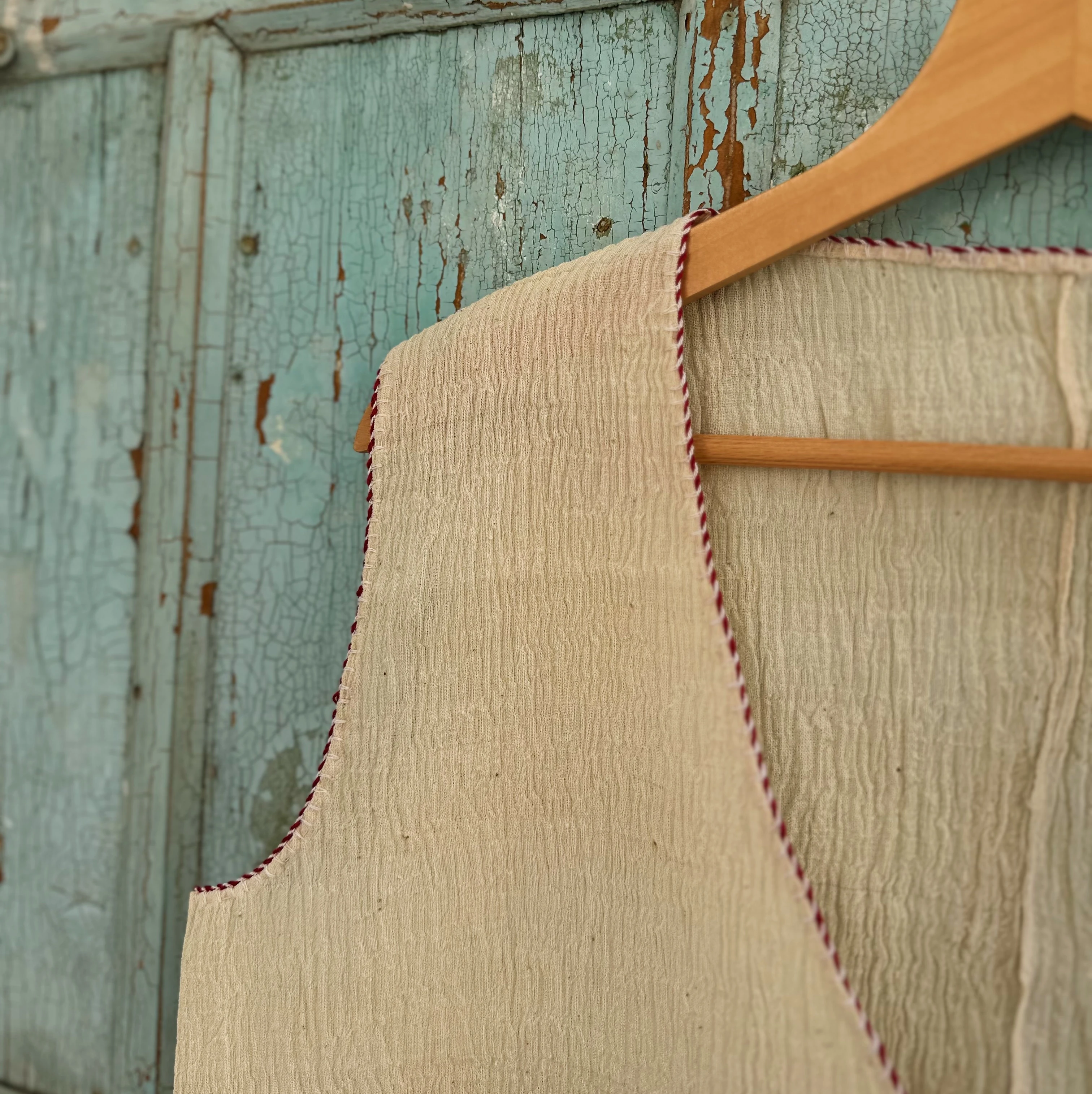 Gelincikler El Nakışlı Dokuma Yelek (40-42 Beden)