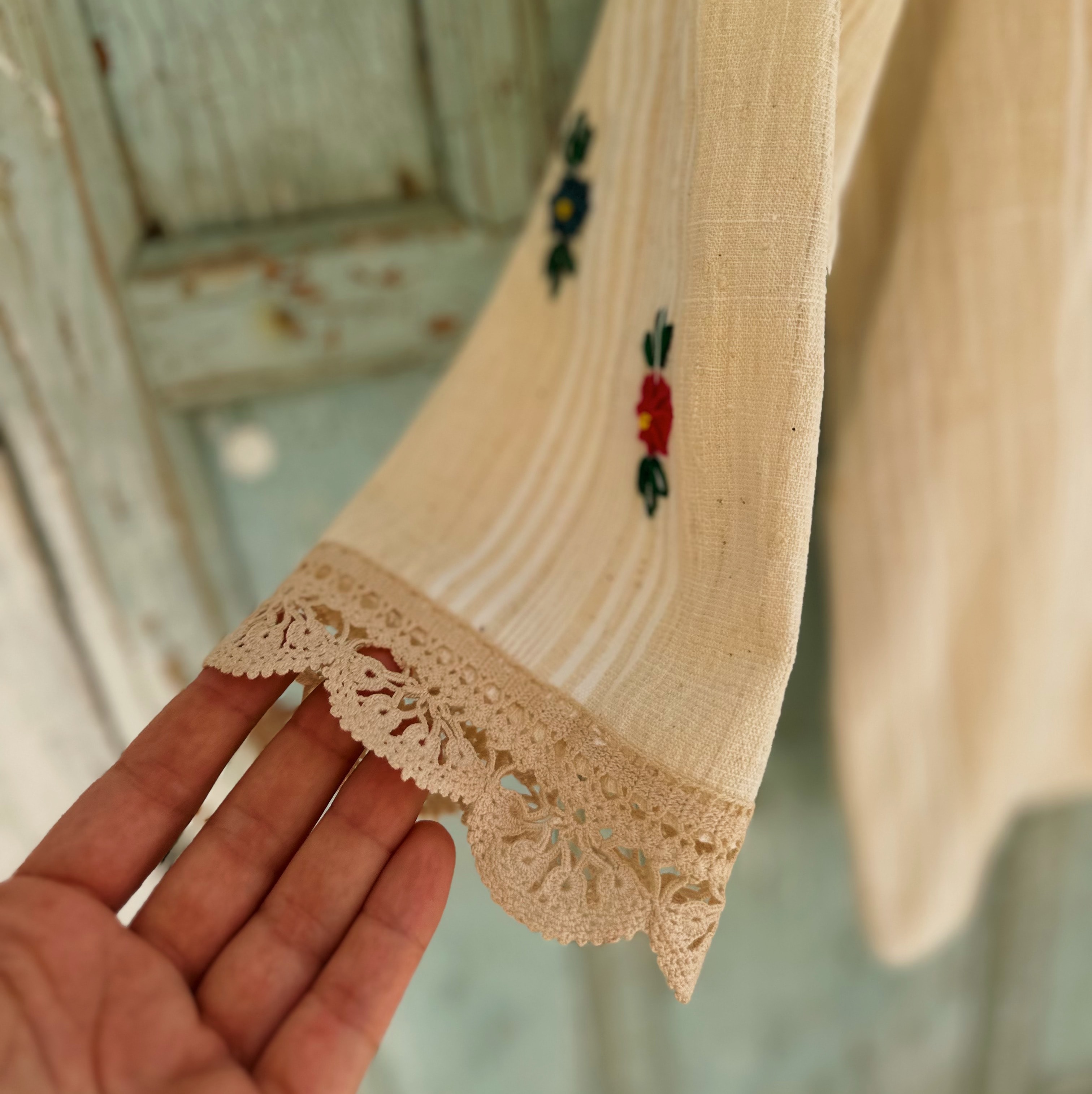 Çiçek İşlemeli Dokuma Ceket (38-40 Beden)