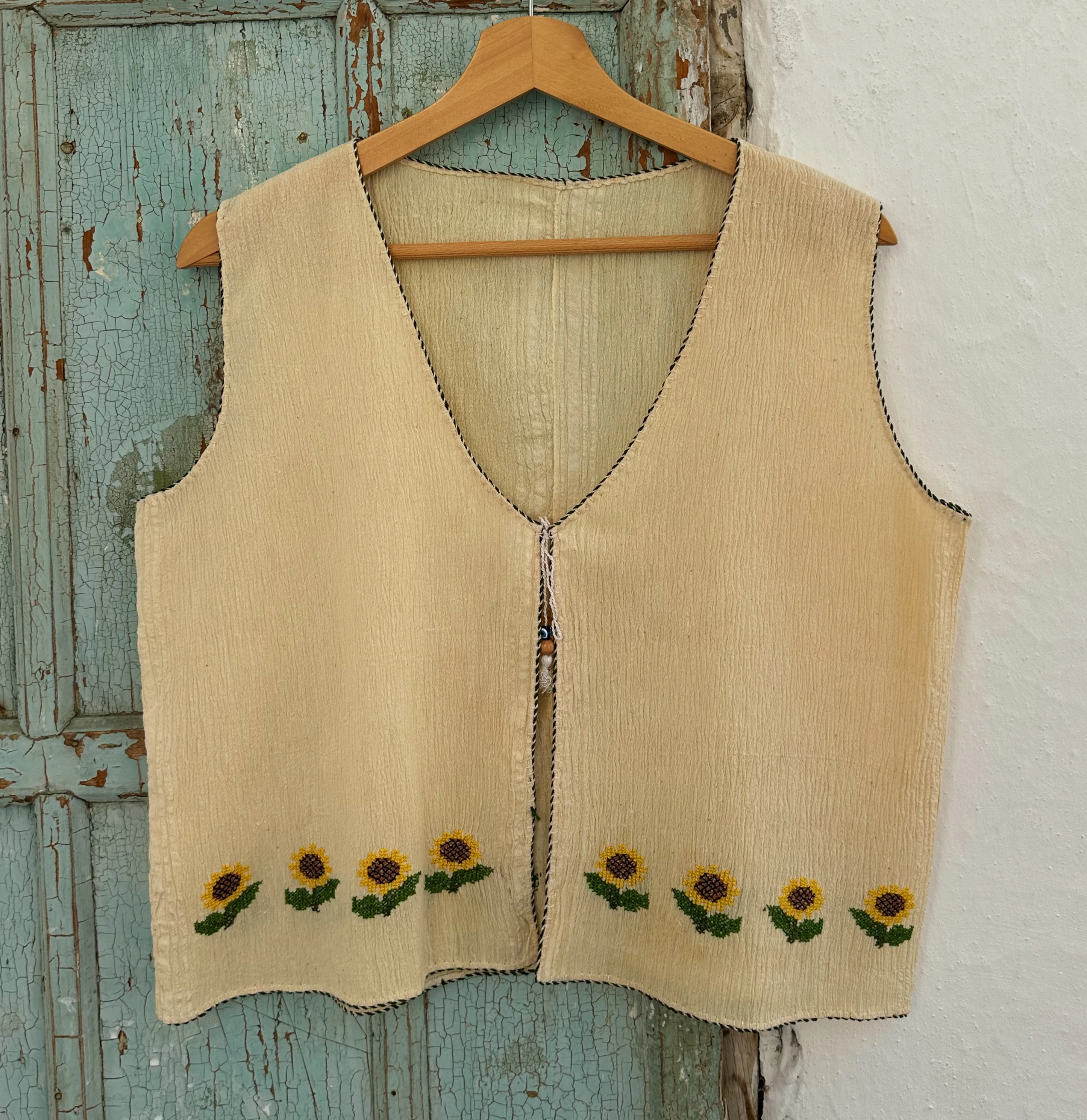 Ayçiçeği El Nakışlı Dokuma Yelek (38-40 Beden)