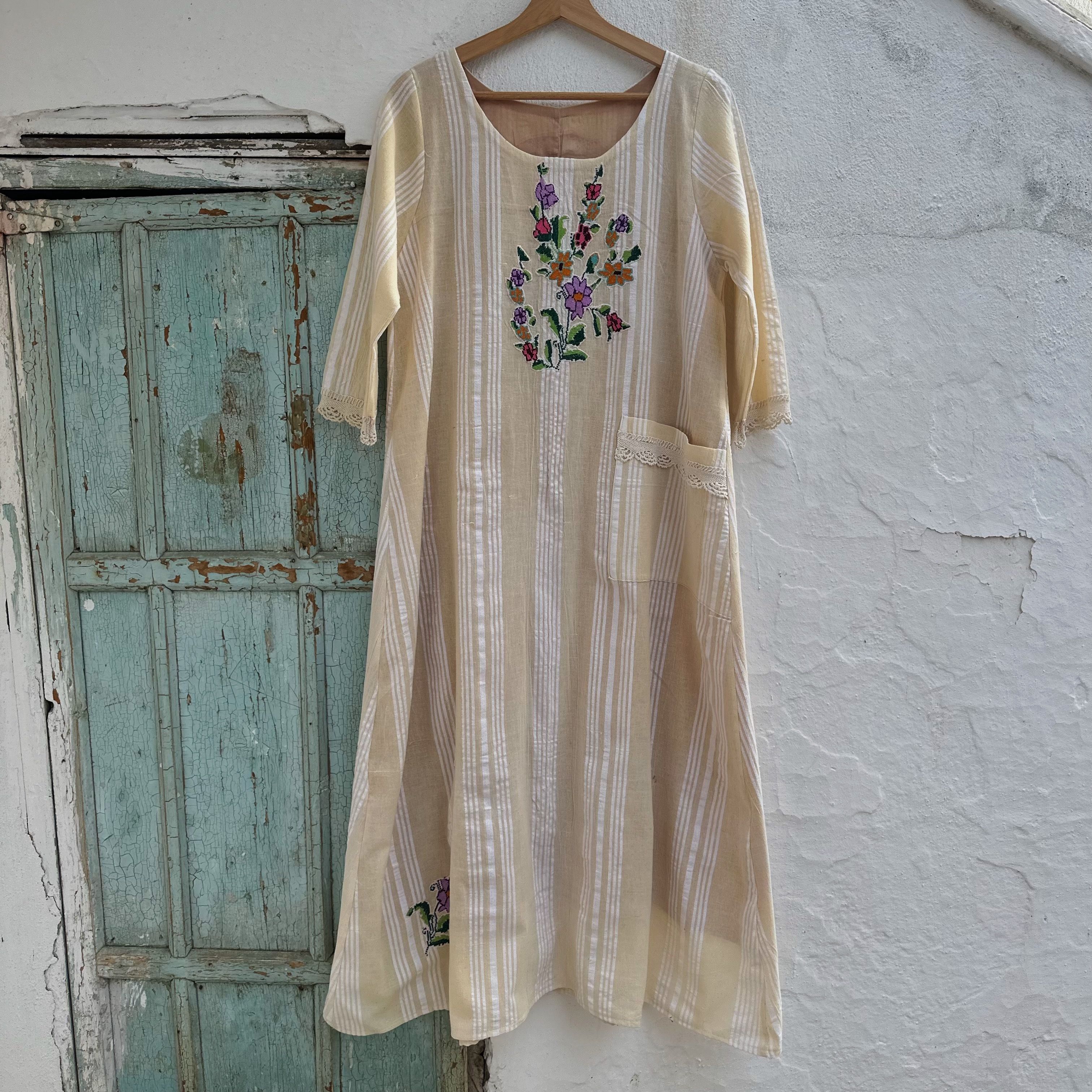 Çiçek Buketi Elbise (36-38 Beden)