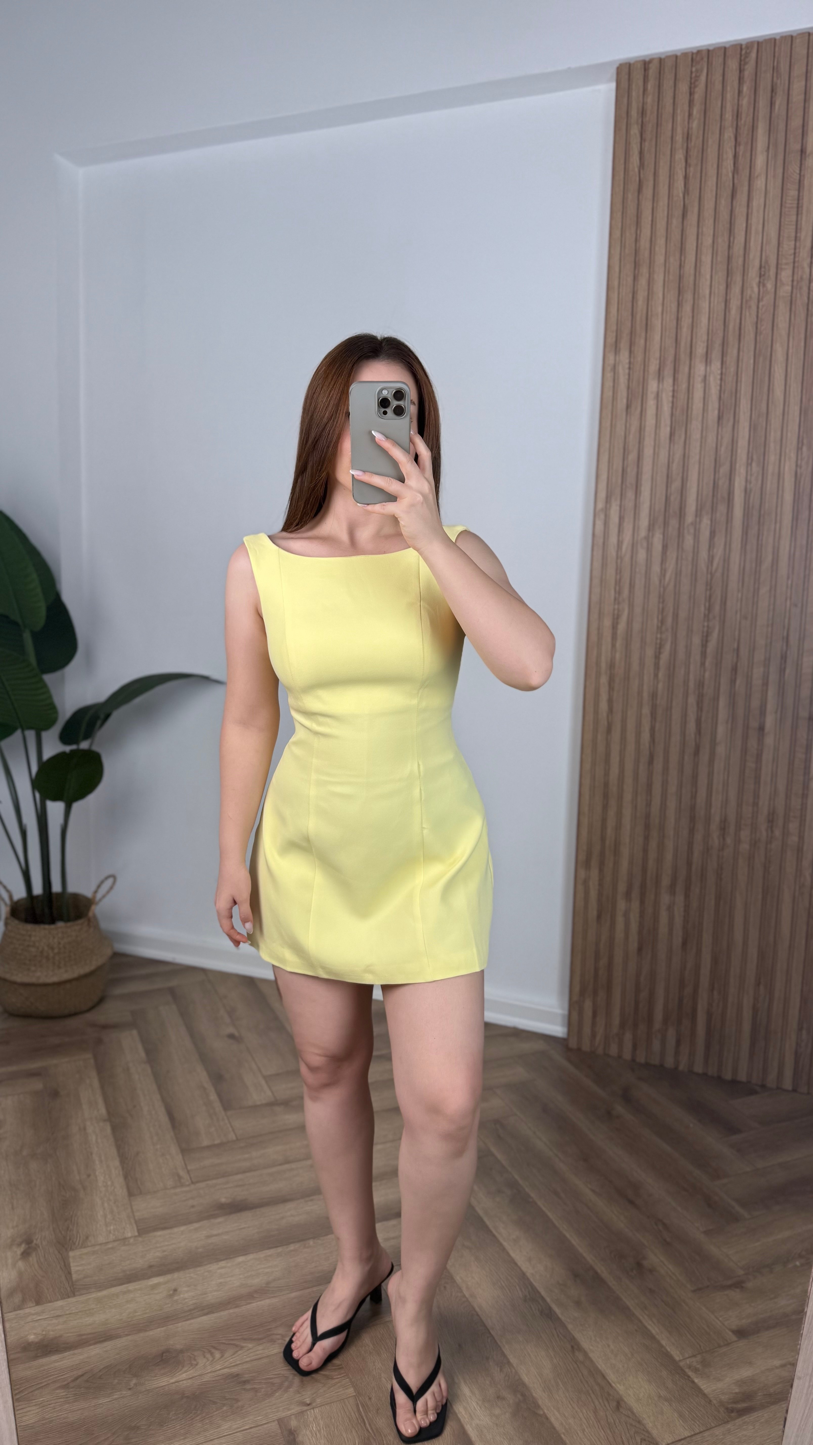 Yeni Sezon Kayık Yaka Mini Çan Elbise