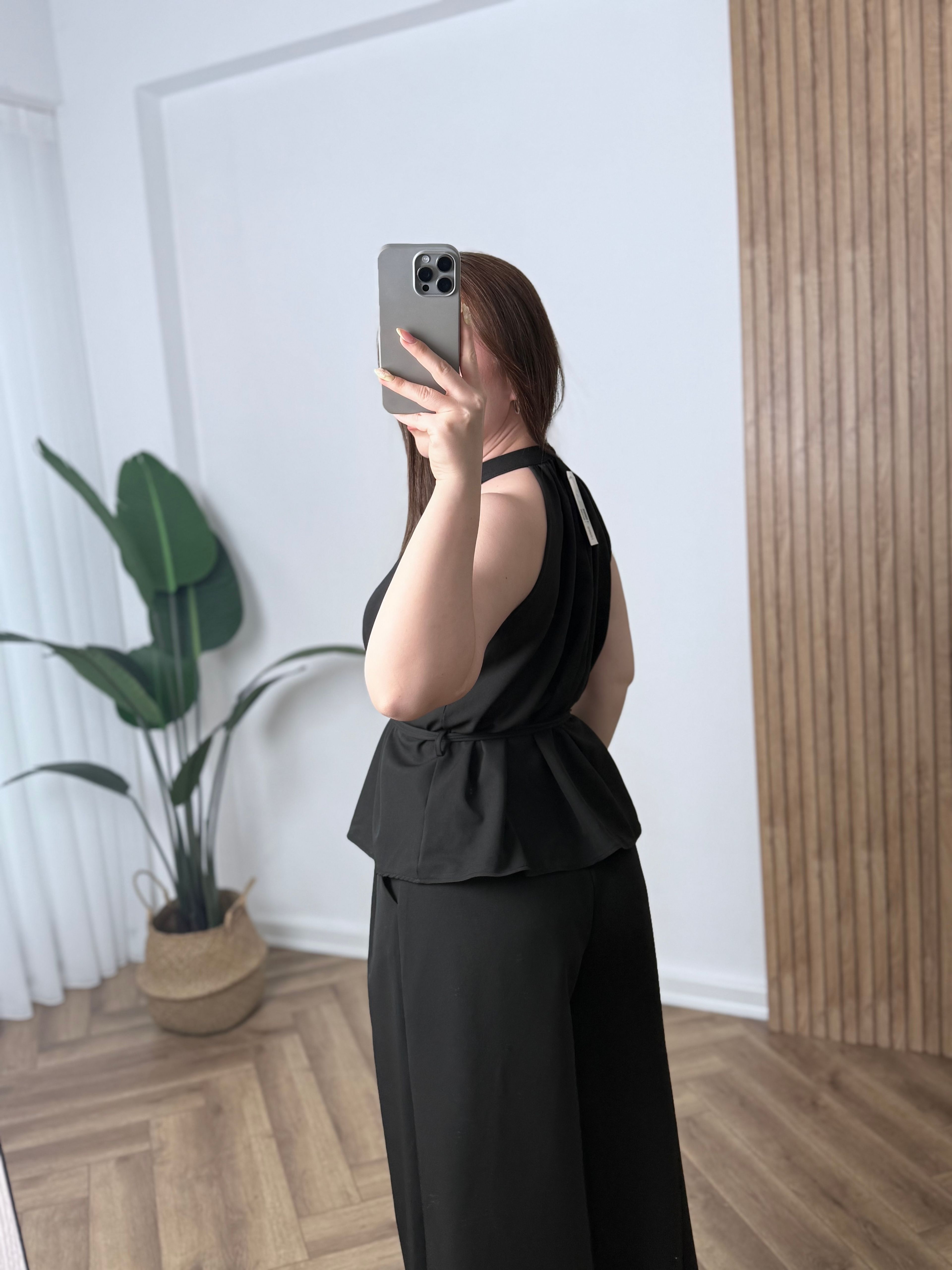 Halter Yaka İp Detaylı Şık Bluz