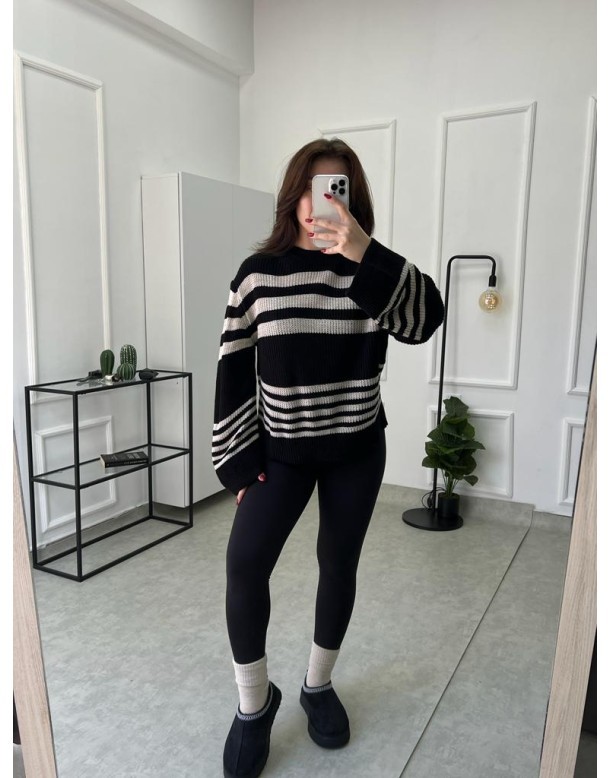 Muadil Pinterest Siyah Kazak