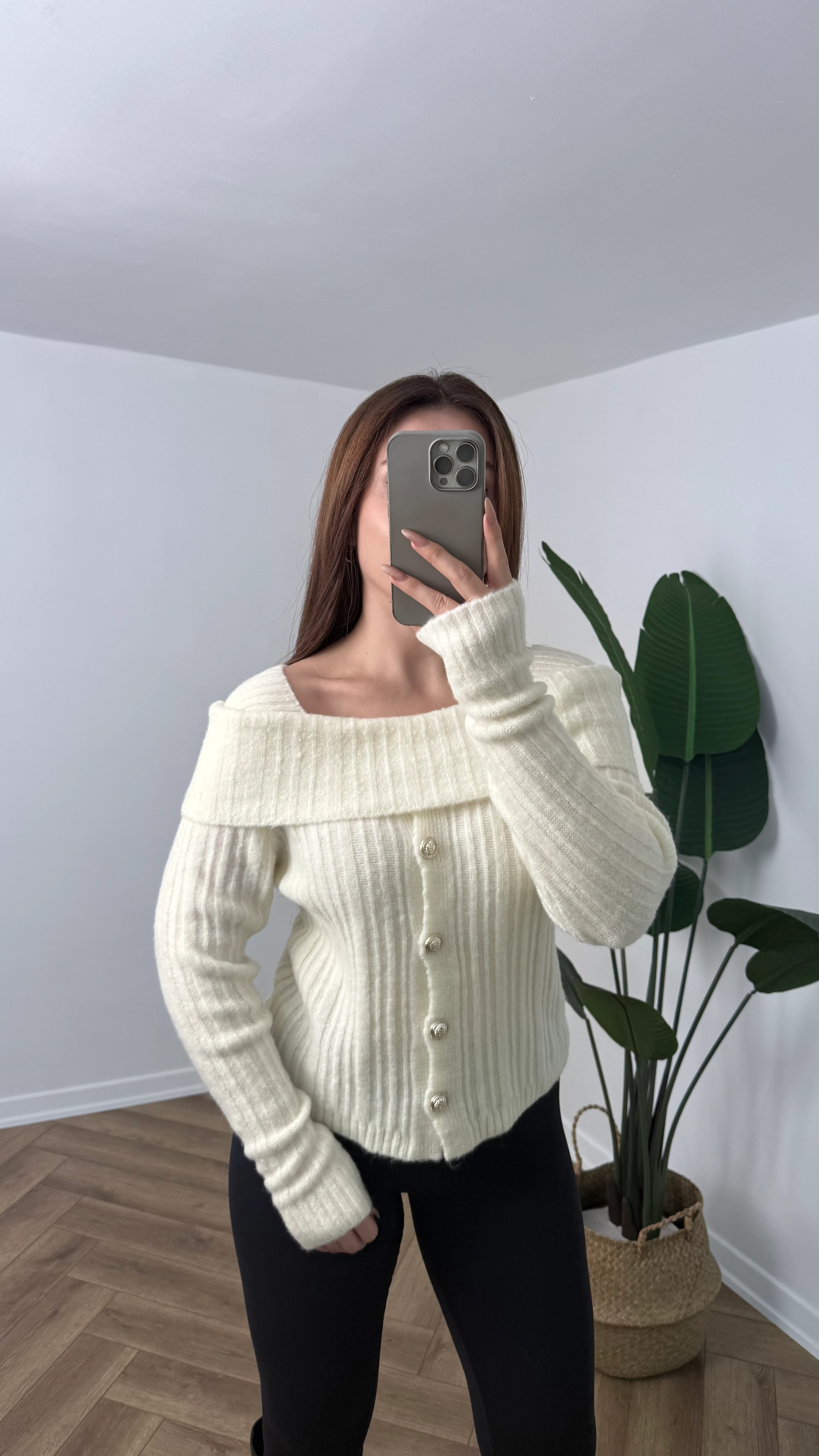 Yeni Sezon Düğmeli Premium Yaka Detaylı Kazak - Ekru