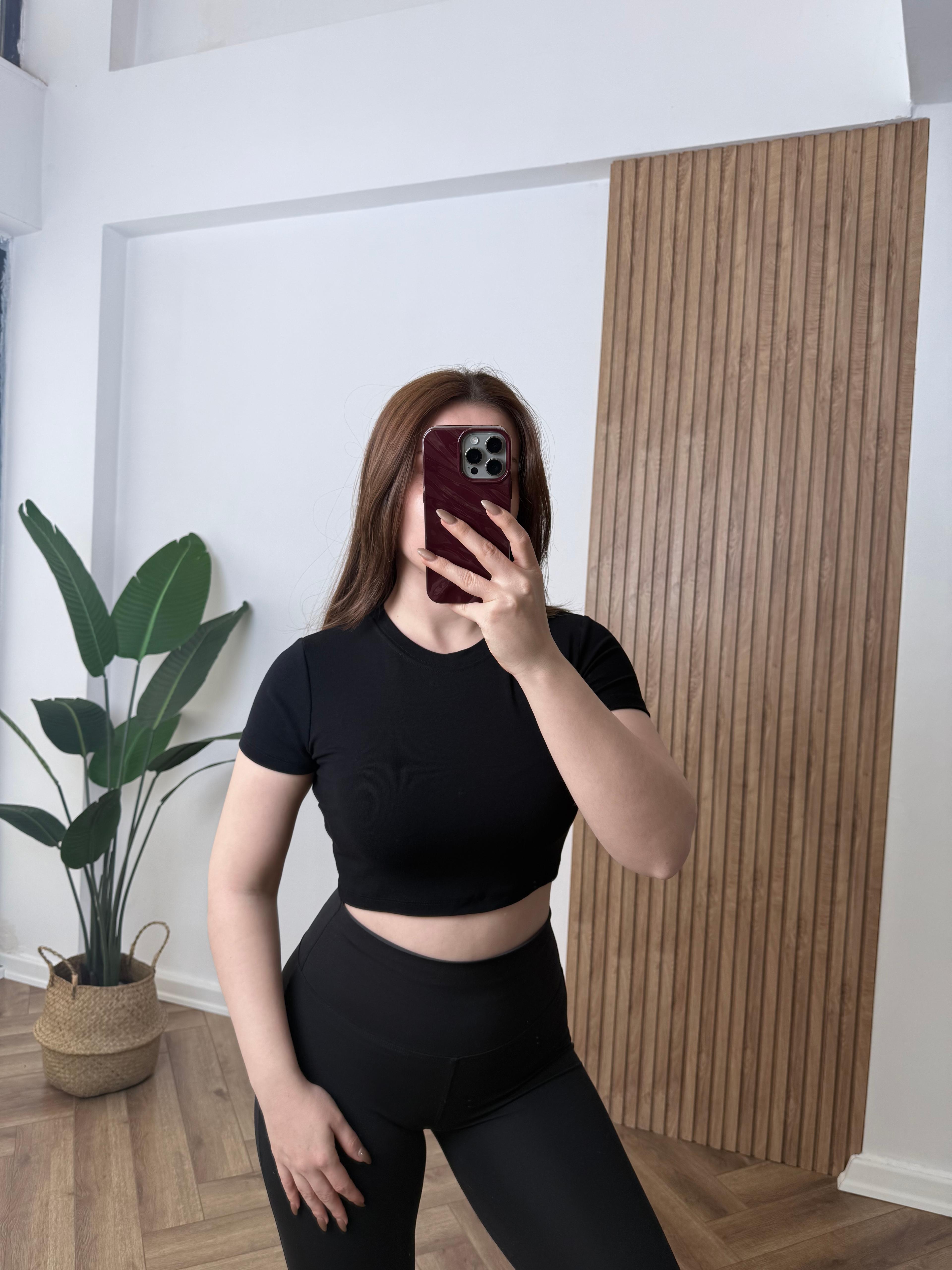 Siyah