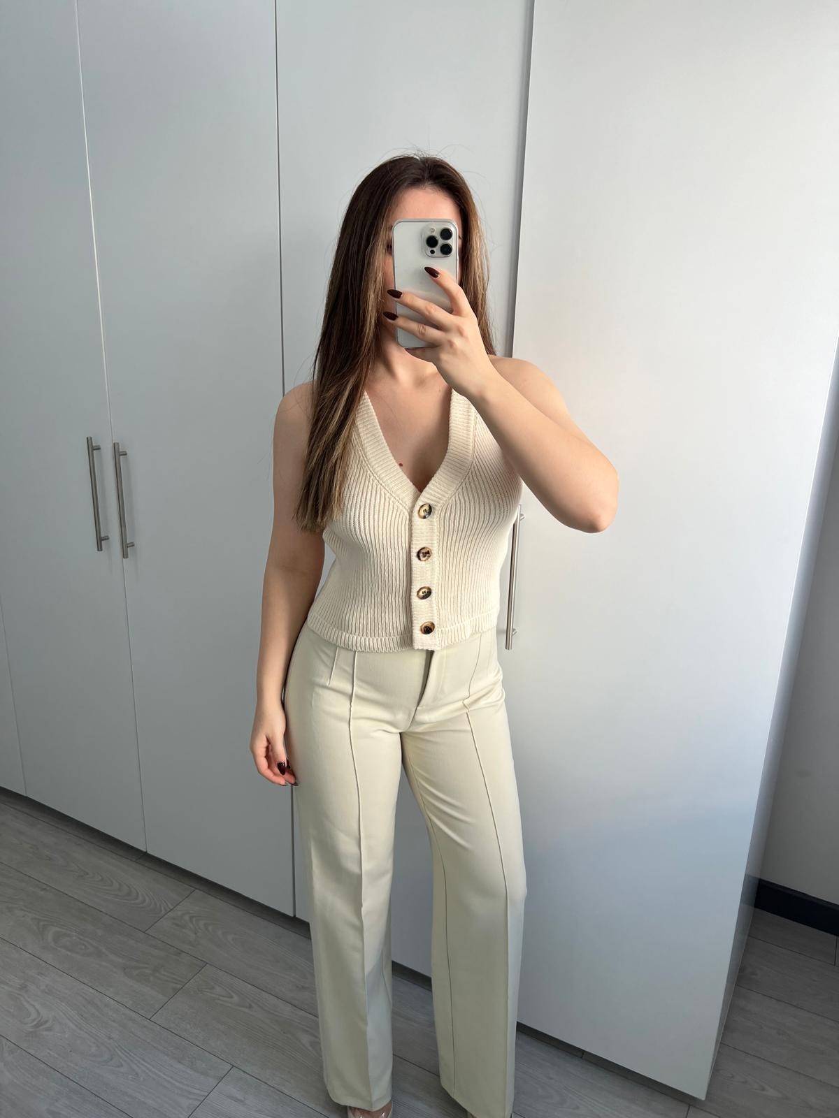 Premium Düğmeli Örgü Yelek - Krem