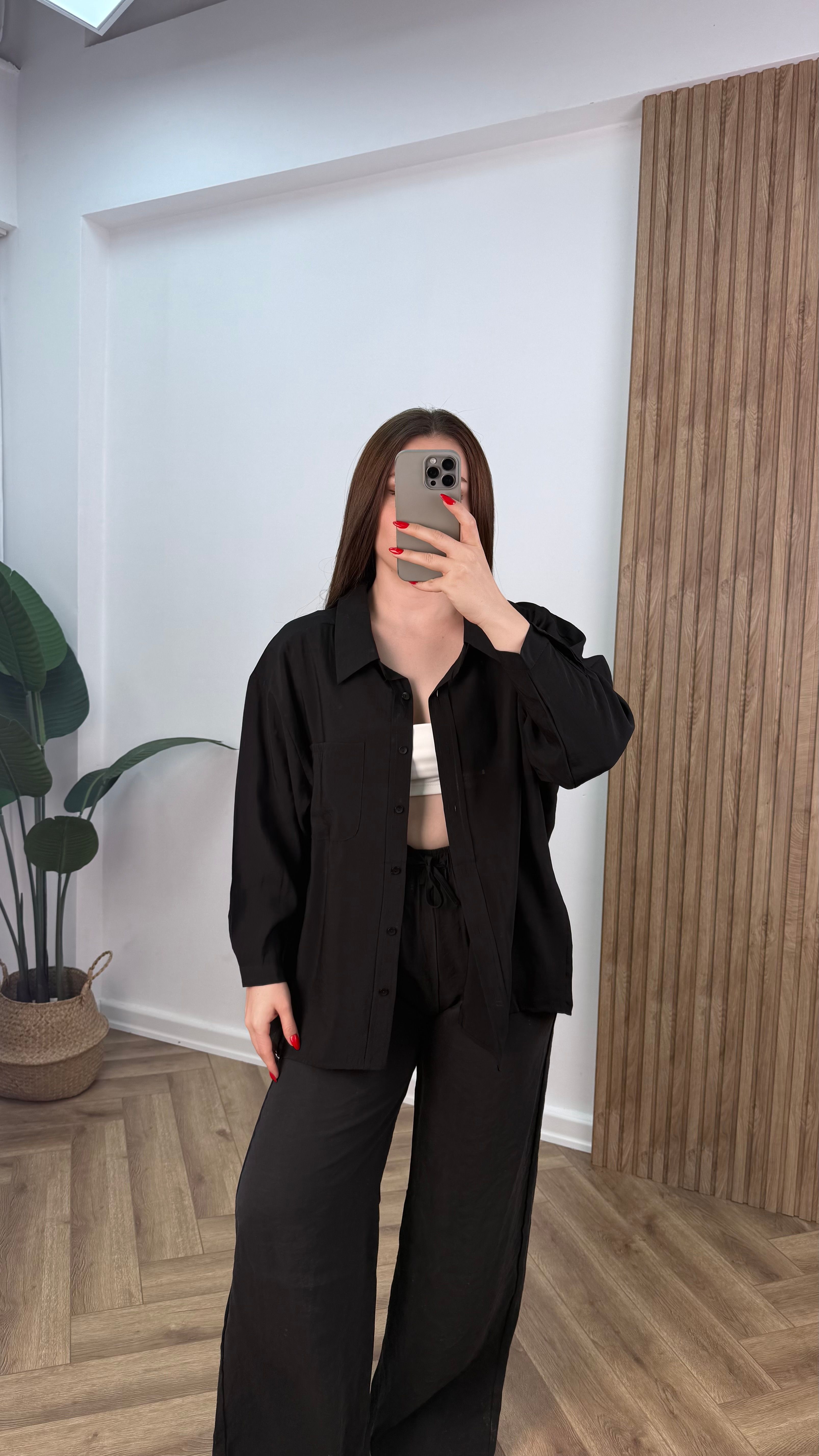Yeni Sezon Tensel Uzun Kollu Oversize Gömlek - Siyah