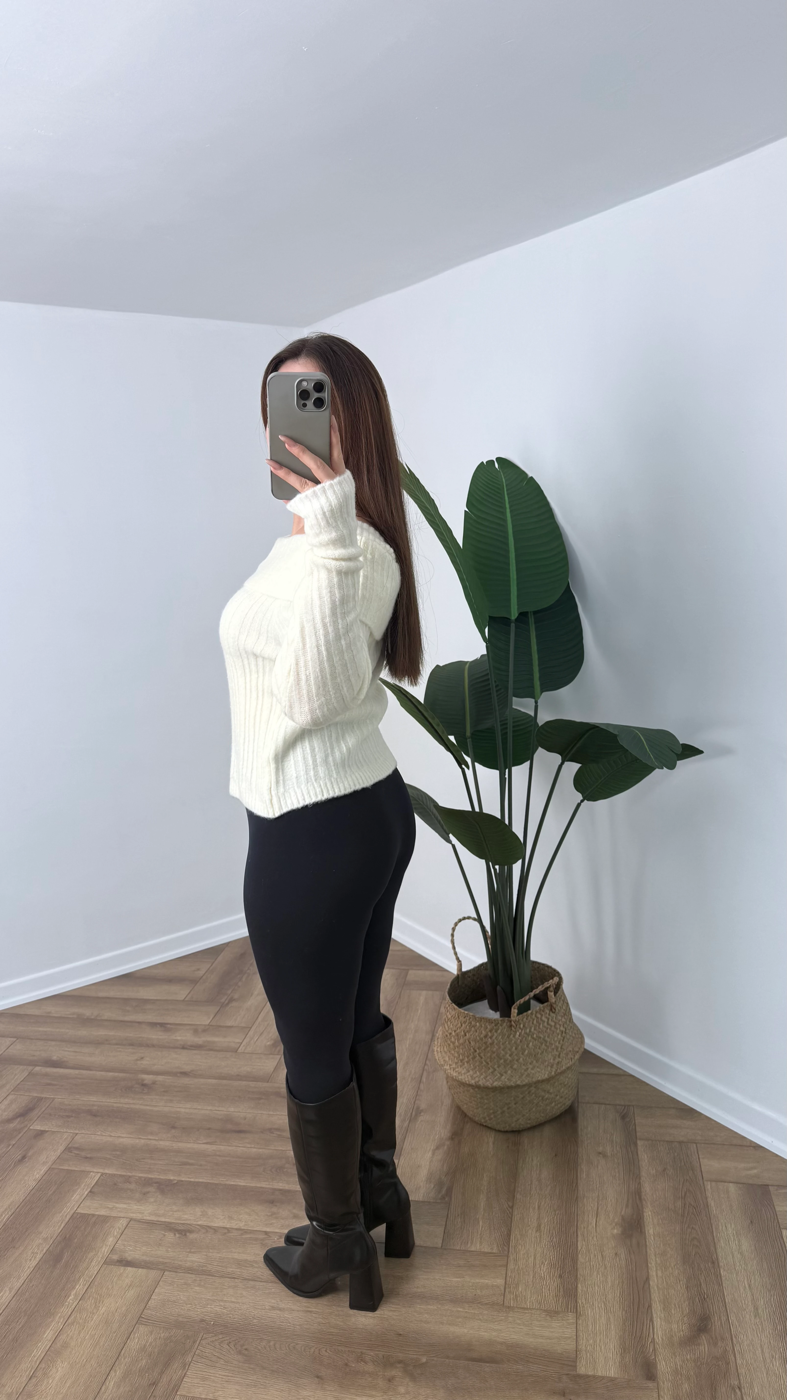 Yeni Sezon Düğmeli Premium Yaka Detaylı Kazak