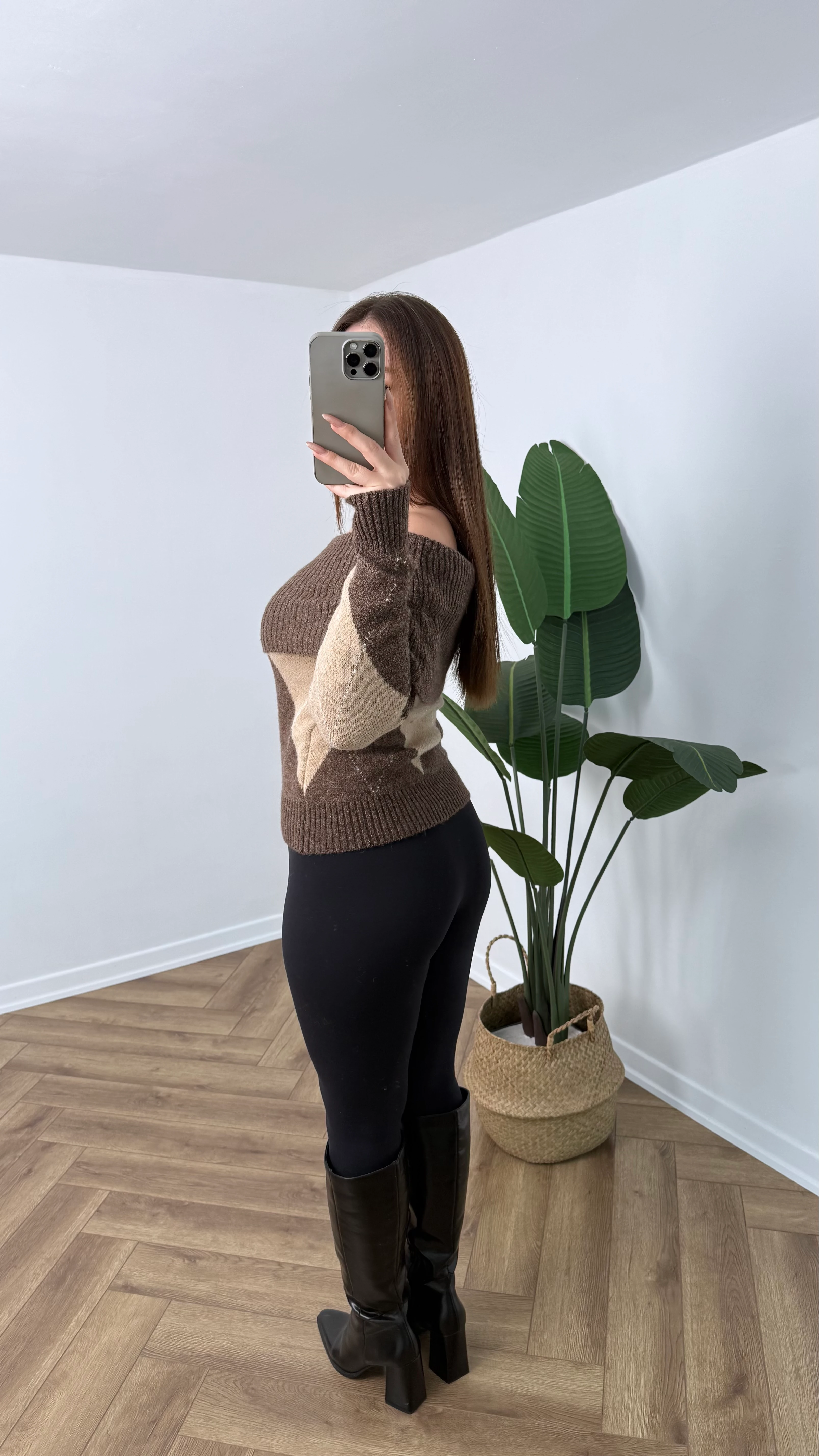 Yeni Sezon Örgü Baklava Desenli Madonna Kazak