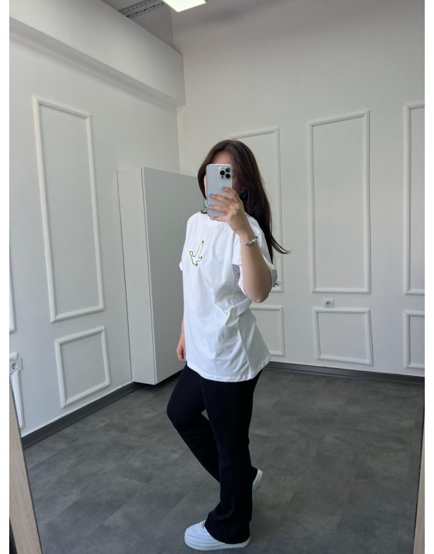 Nakış İşleme Orta Logo Kuş Beyaz T-shirt