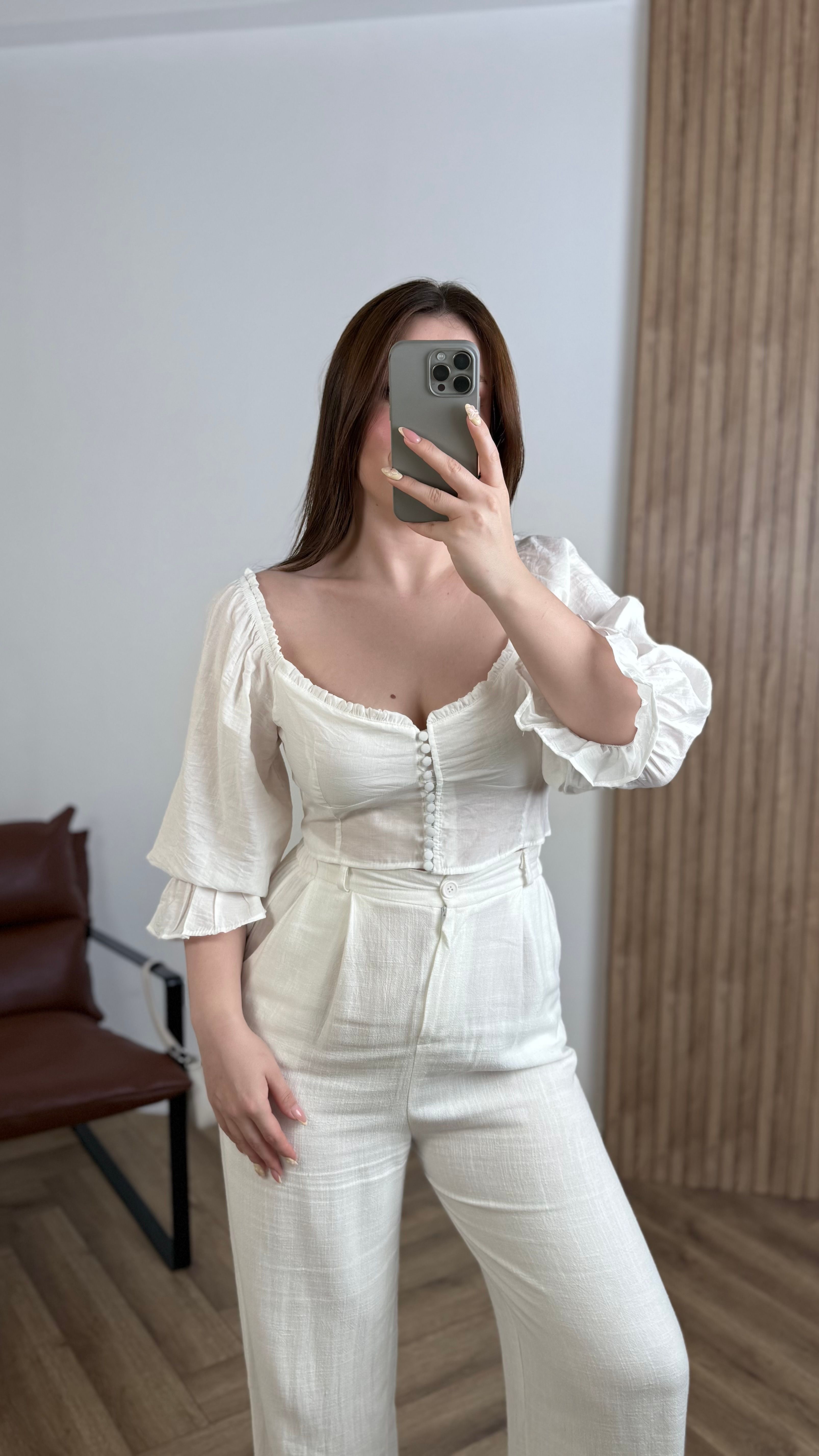Yeni Sezon Düğme Detay Crop Gömlek - Beyaz