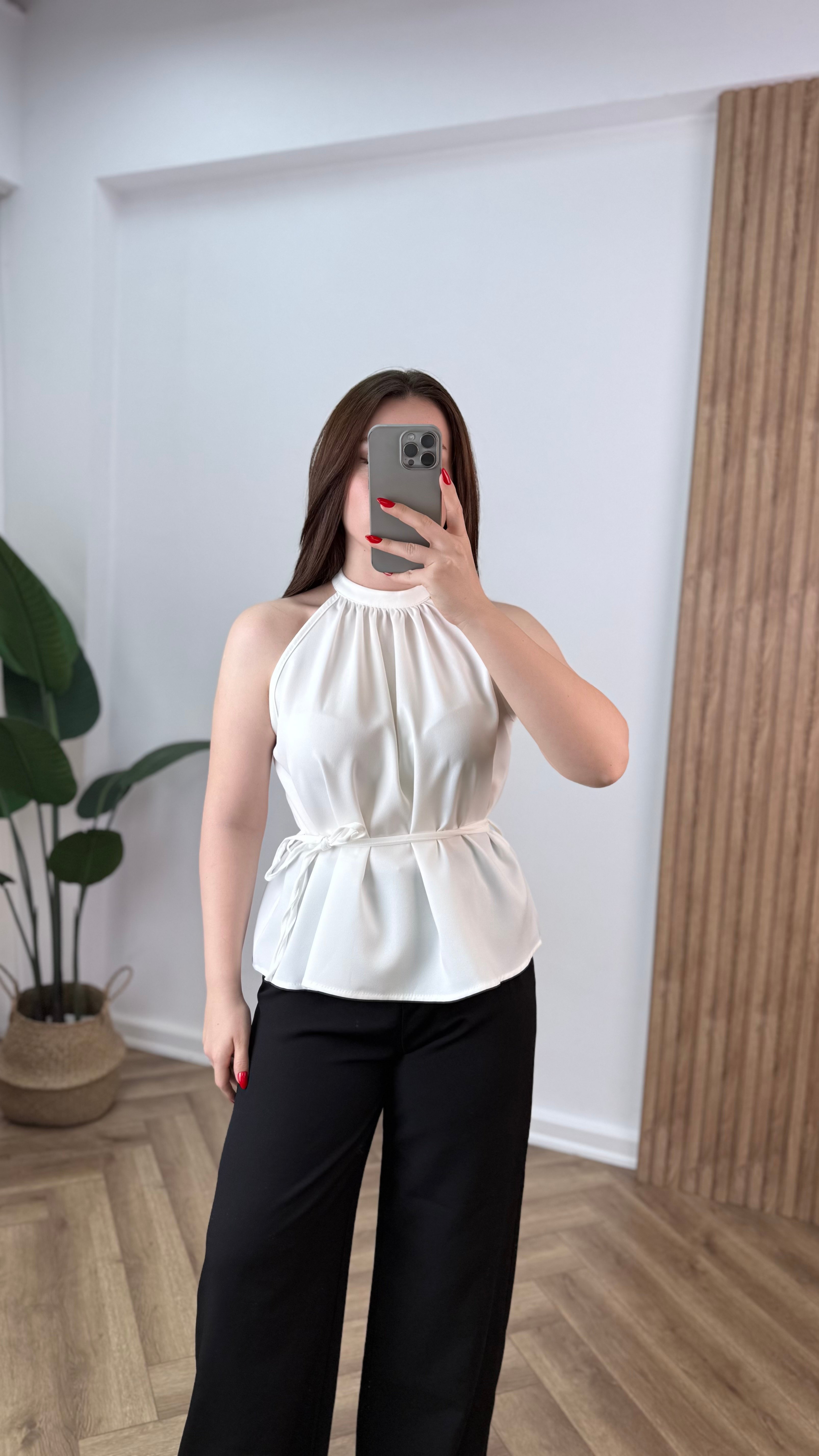 Halter Yaka İp Detaylı Şık Bluz - Beyaz