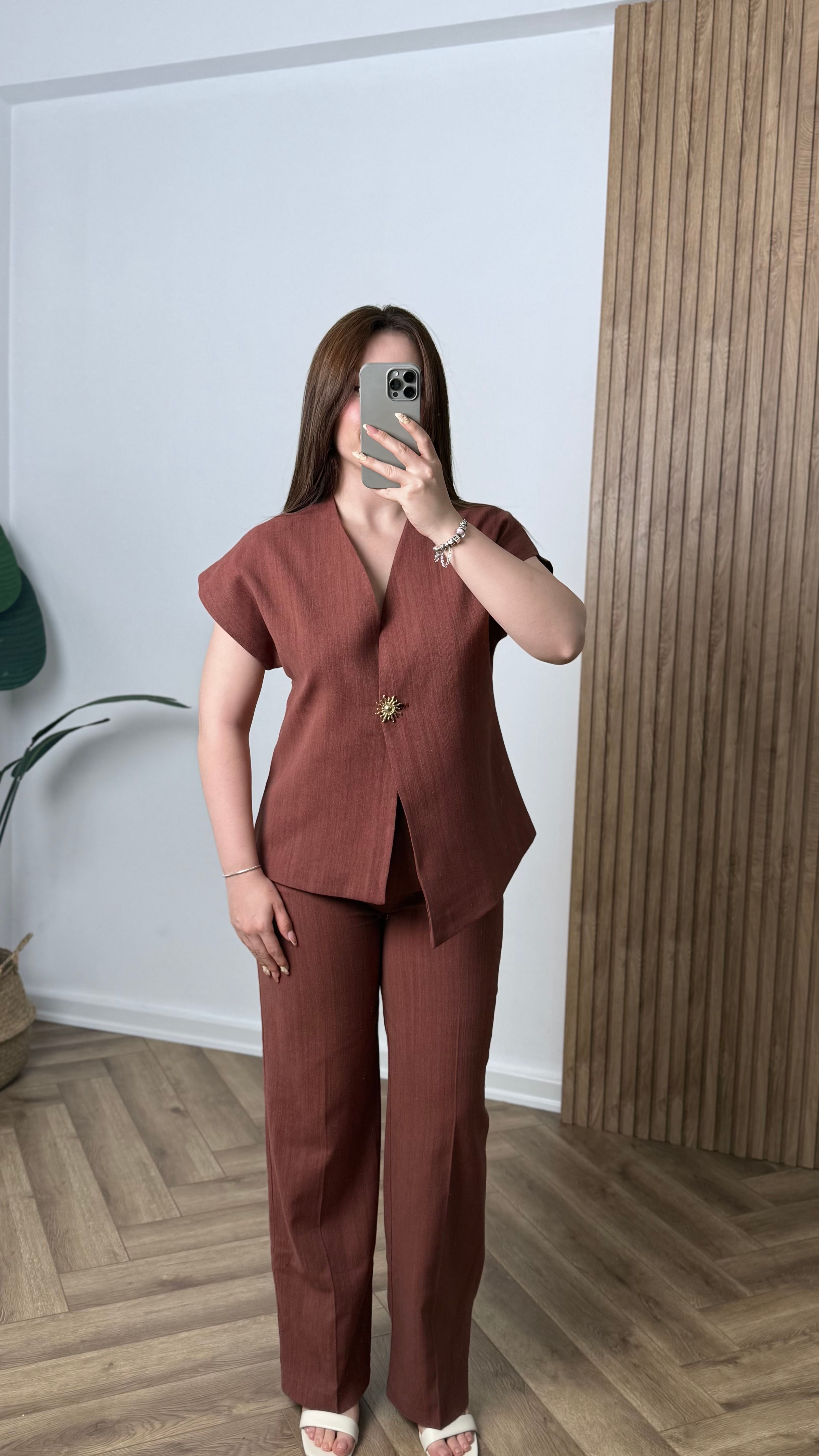 Yeni Sezon Premium Keten Metal Düğme Detay Takım - Tarçın