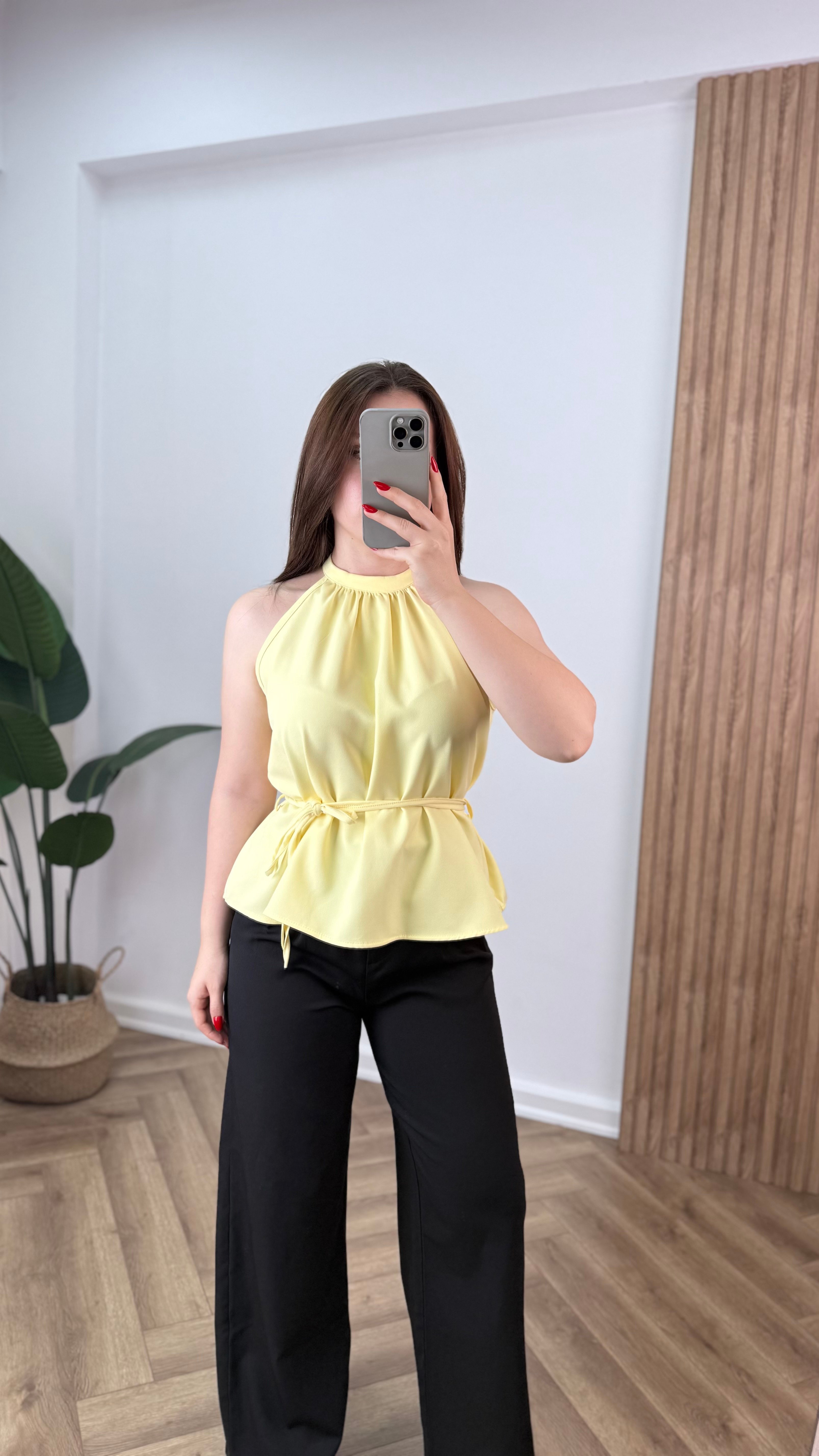 Halter Yaka İp Detaylı Şık Bluz - Sarı