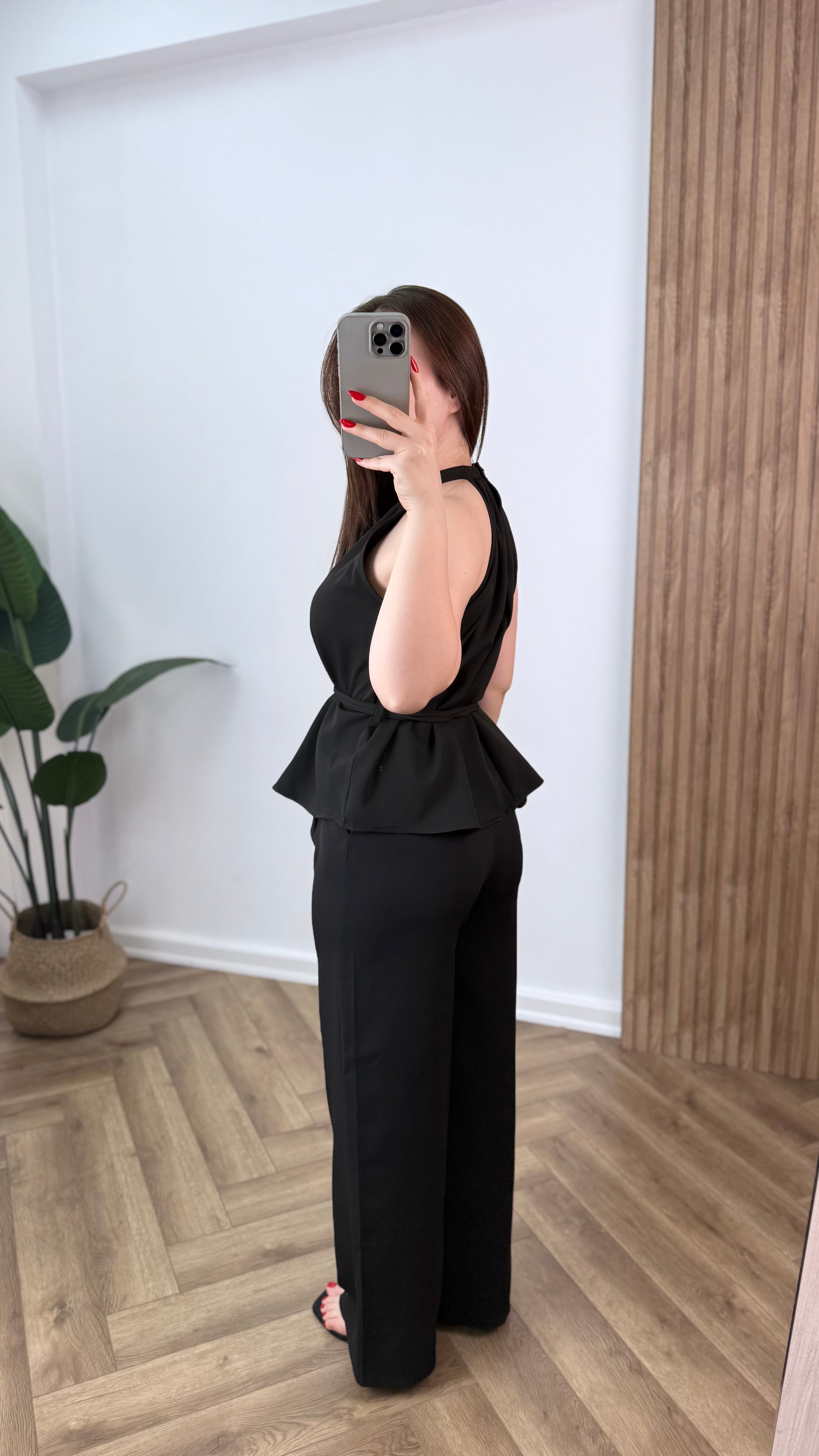 Halter Yaka İp Detaylı Şık Bluz