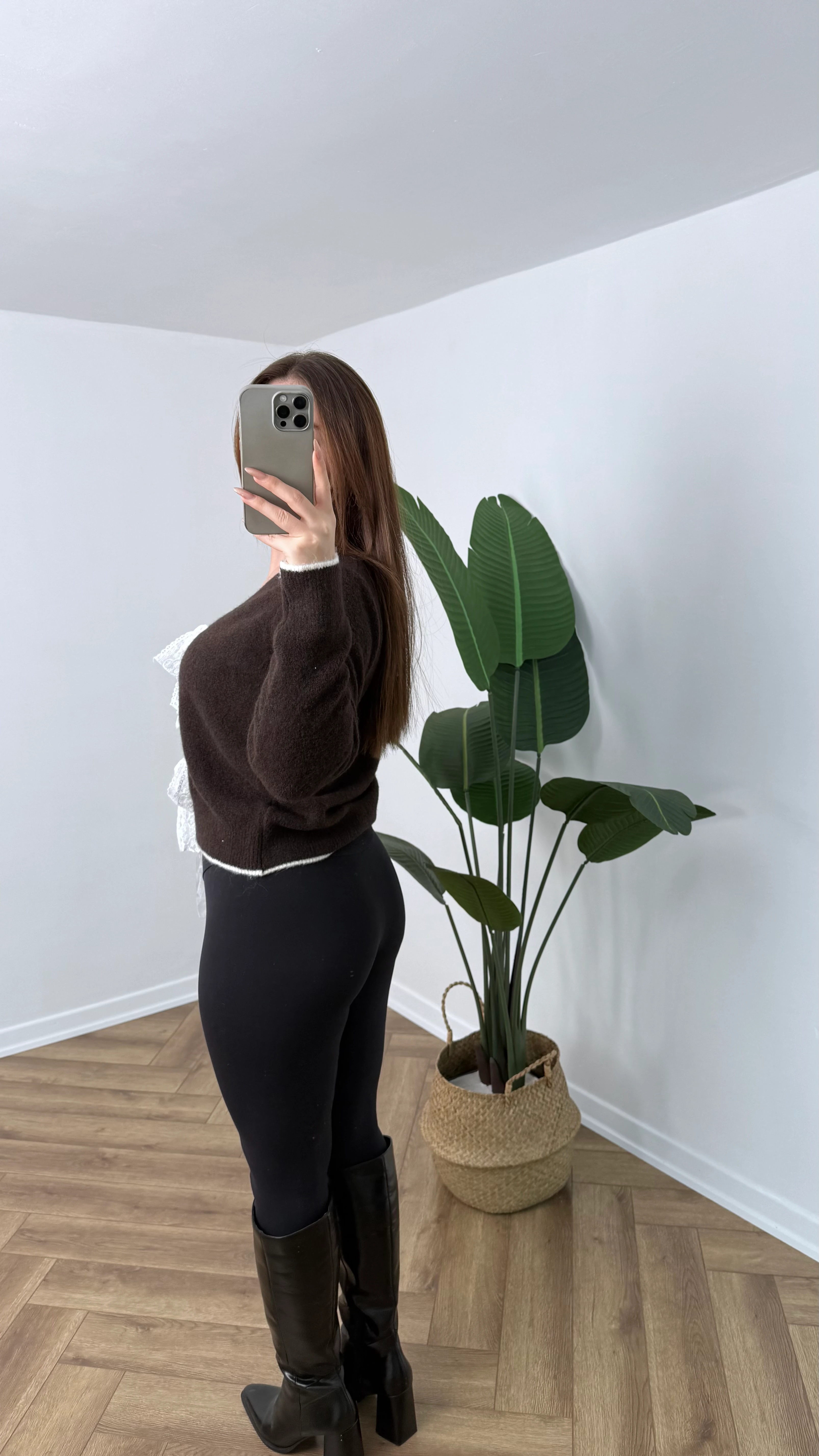 Yeni Sezon Dantel Kurdeleli Yumoş V Yaka Hırka