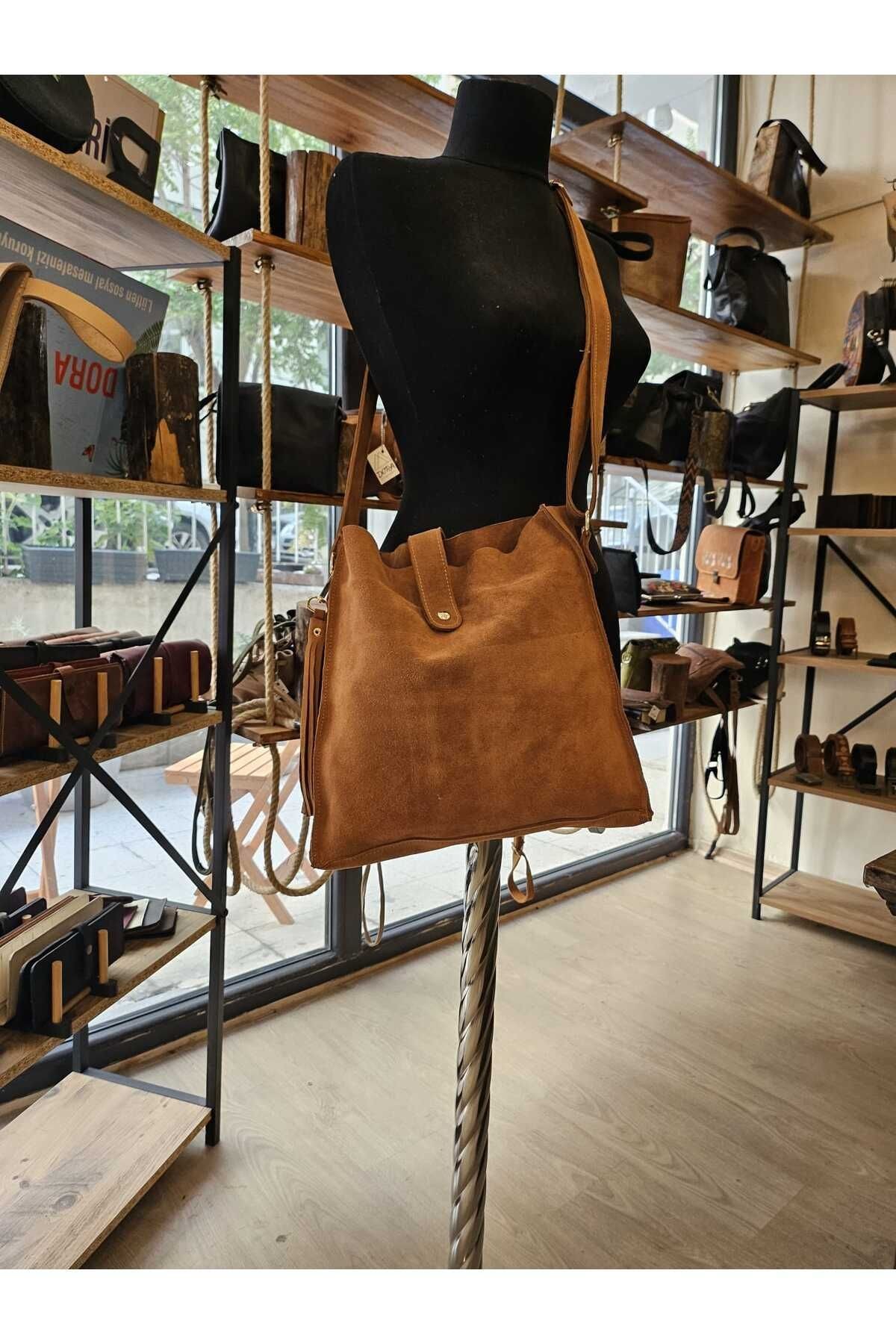 DORA AÇIK DİVA OMUZ ÇANTASI TABA SÜET