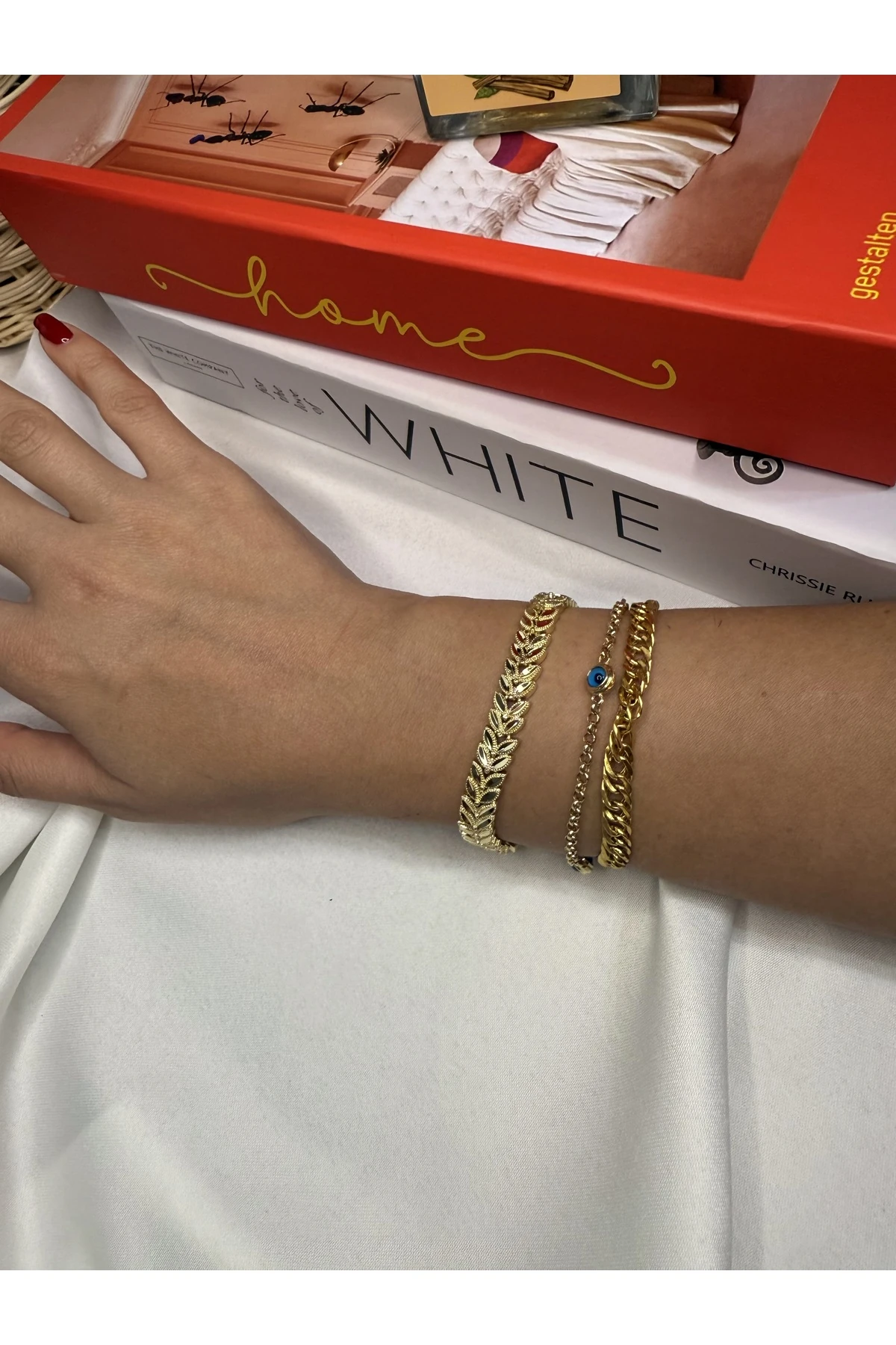 Altın Renk Çelik Balık Kılçığı Model Bileklik