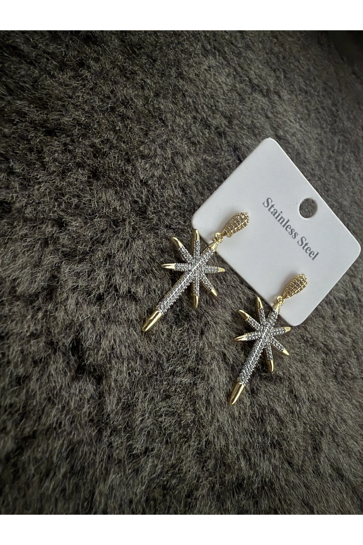Yıldız Model Taşlı Sallantılı Küpe - Paslanmaz Çelik, Gold