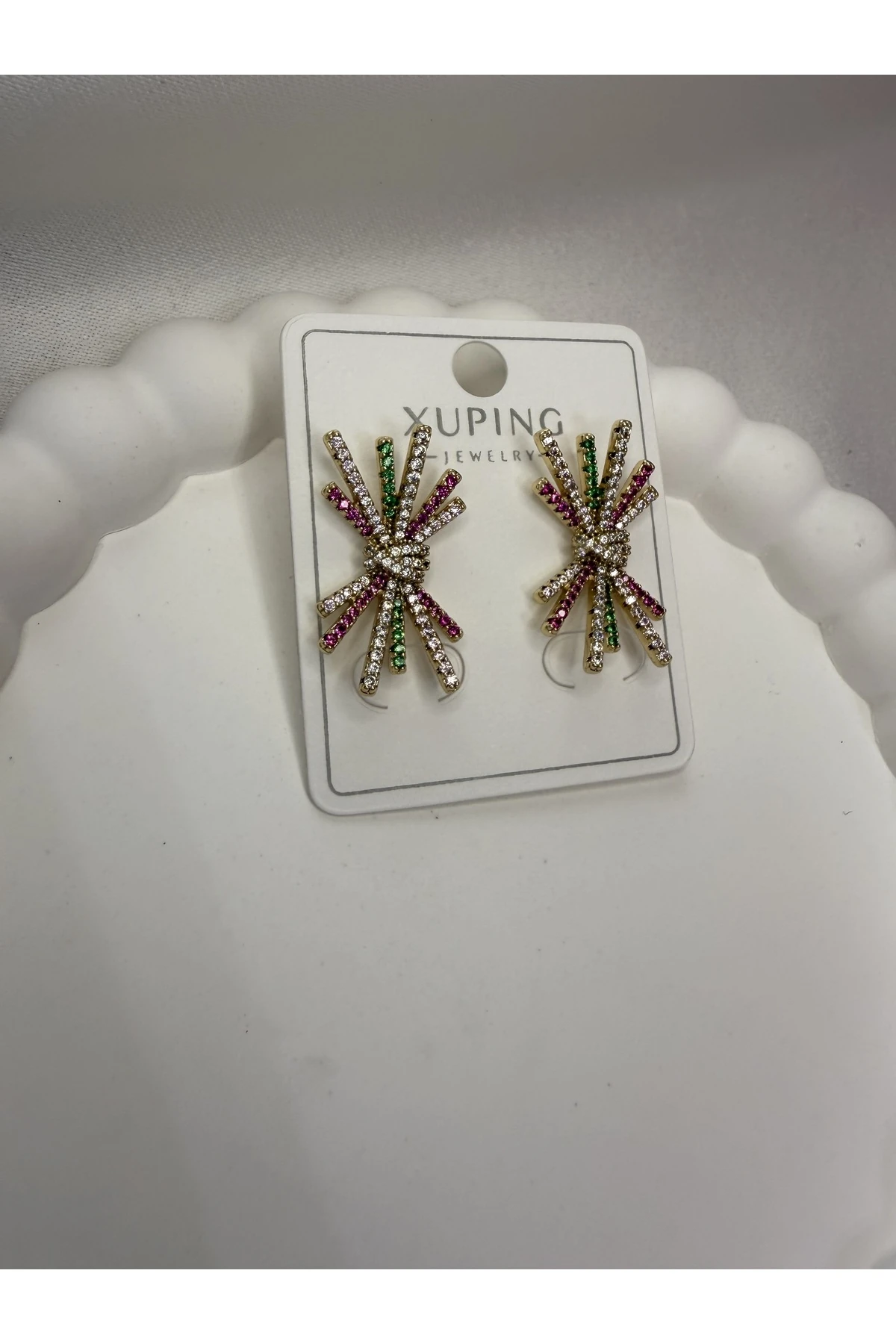 Renkli Taşlı Işıltılı Kadın Küpe