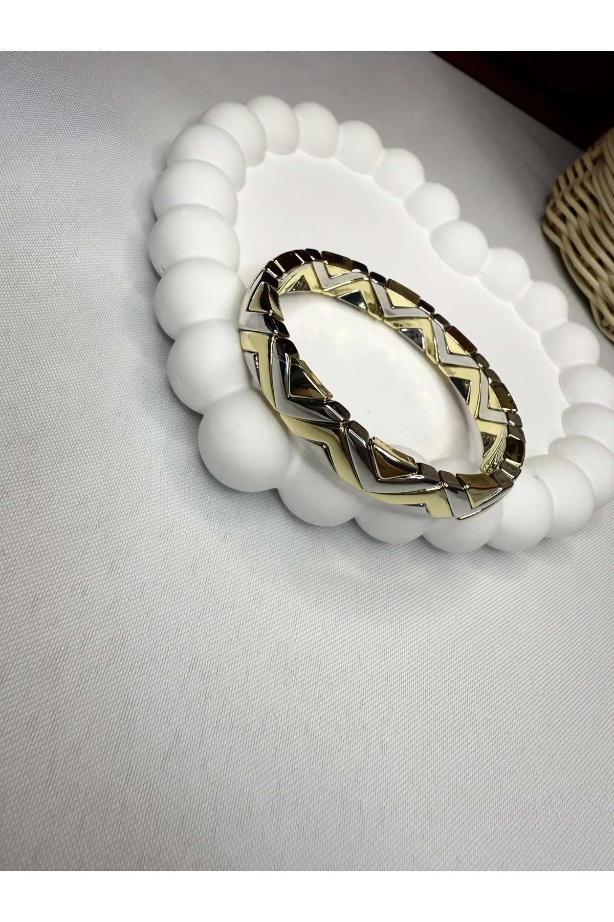 Altın ve Gümüş Renk Geometrik Desenli Çelik Bileklik