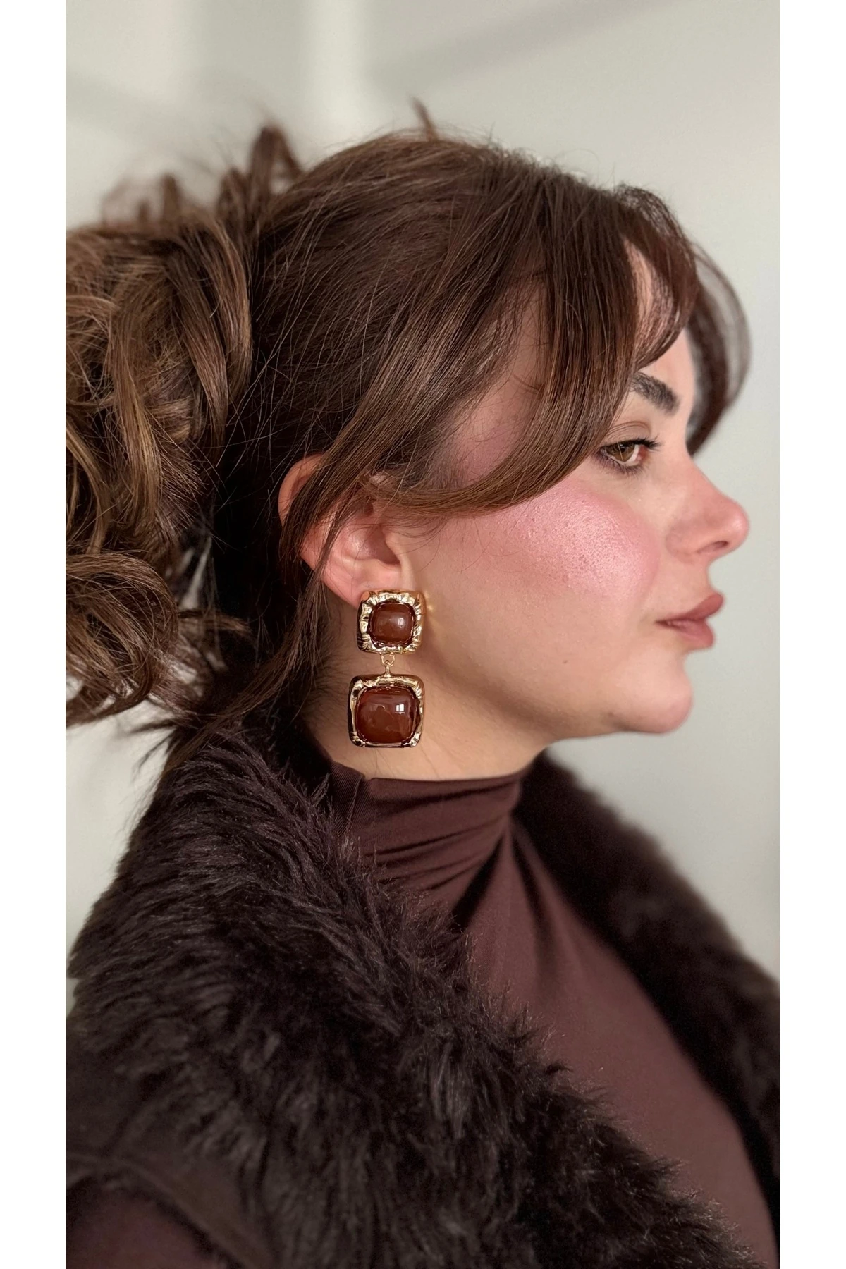 Kahve Ton Modern Tasarım Büyük Küpe