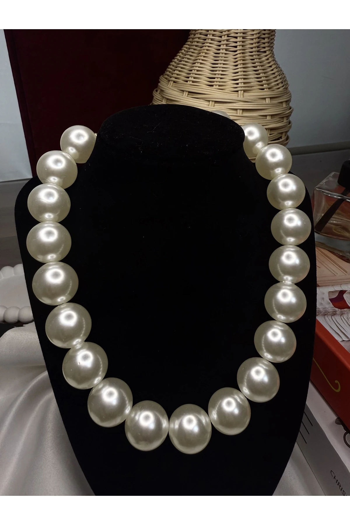 Büyük İncili Zarif Kolye