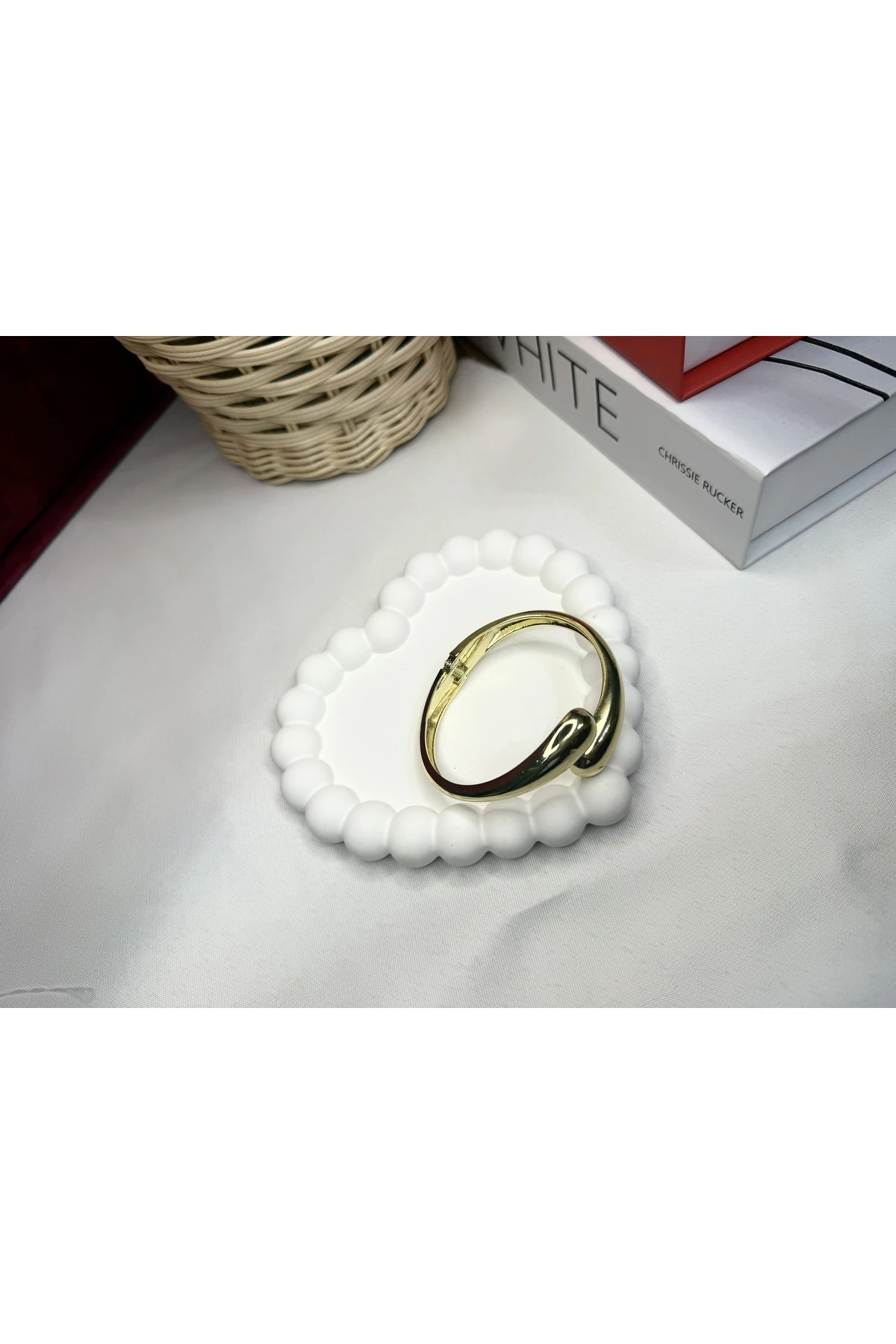 Altın Renk Modern Tasarım Çelik Kelepçe Bileklik