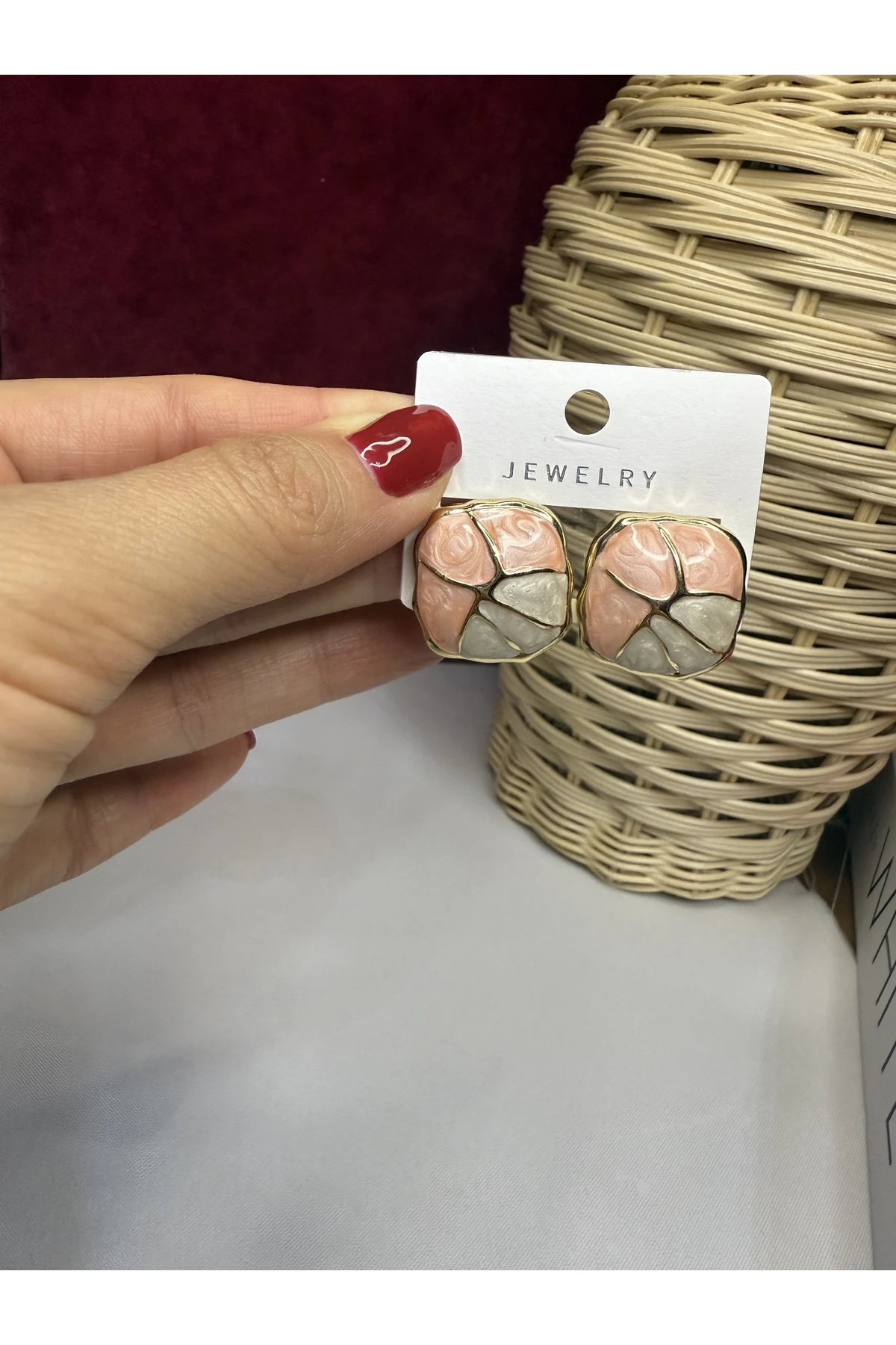 Pembe & Gri Mozaik Desenli Gold Detaylı Küpe