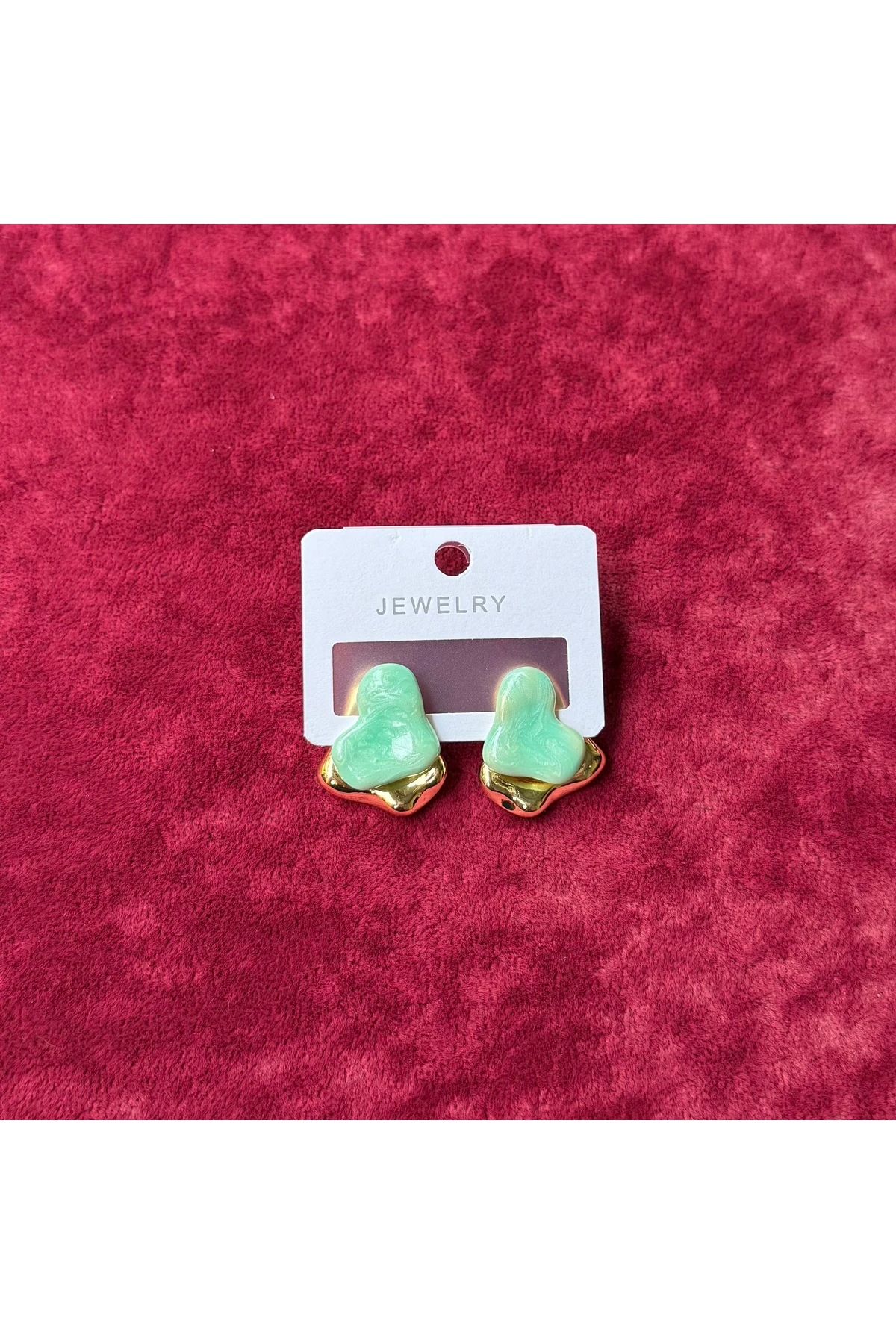 Yeşil Kalp Formlu Altın Renk Küpe