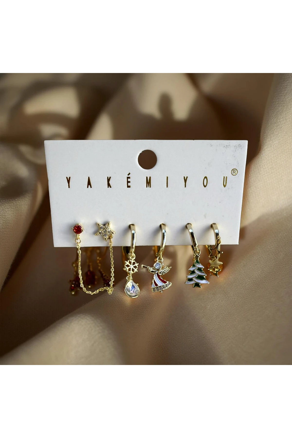 6’lıYılbaşı Konsept Tekli Küpe Seti – Altın Renk – Melek / Yılbaşı Ağacı / Kristal Detaylı