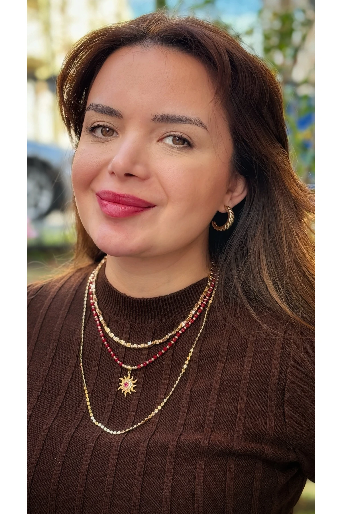 Kırmızı Boncuklu Gold Güneş Figürlü 3’lü Kolye Kombini