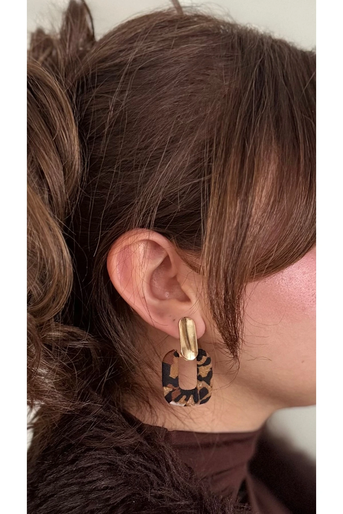 Leopar Desen Gold Detay Tasarım Küpe