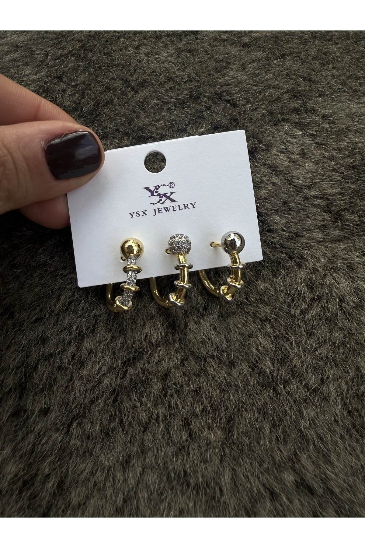 Altın Renk Geometrik Halkalı Şık Küpe