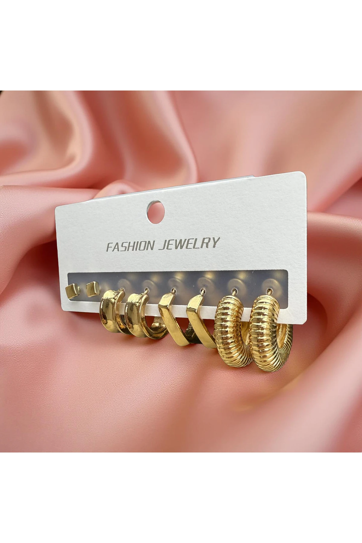 4’lü Gold Kare ve Yuvarlak Küpe Seti