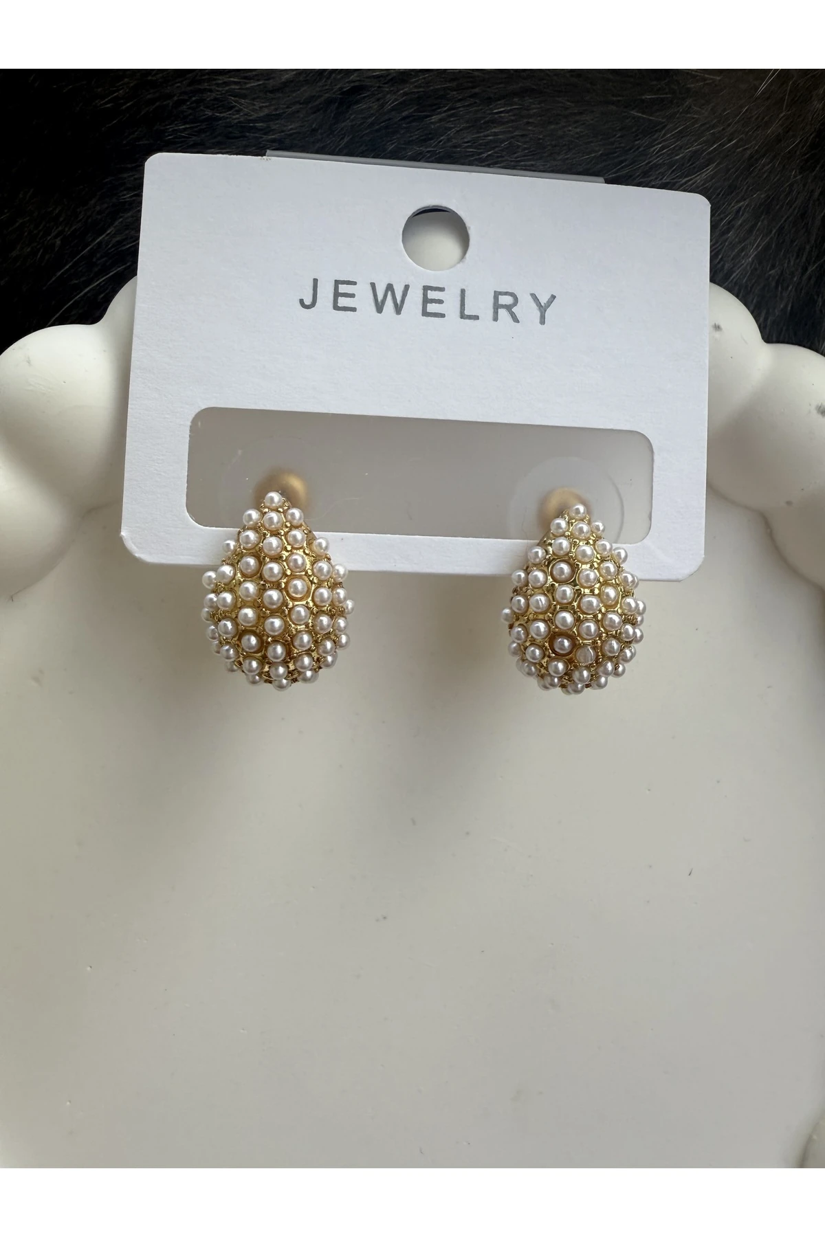 İncili Damla Formlu Zarif Çelik Küpe