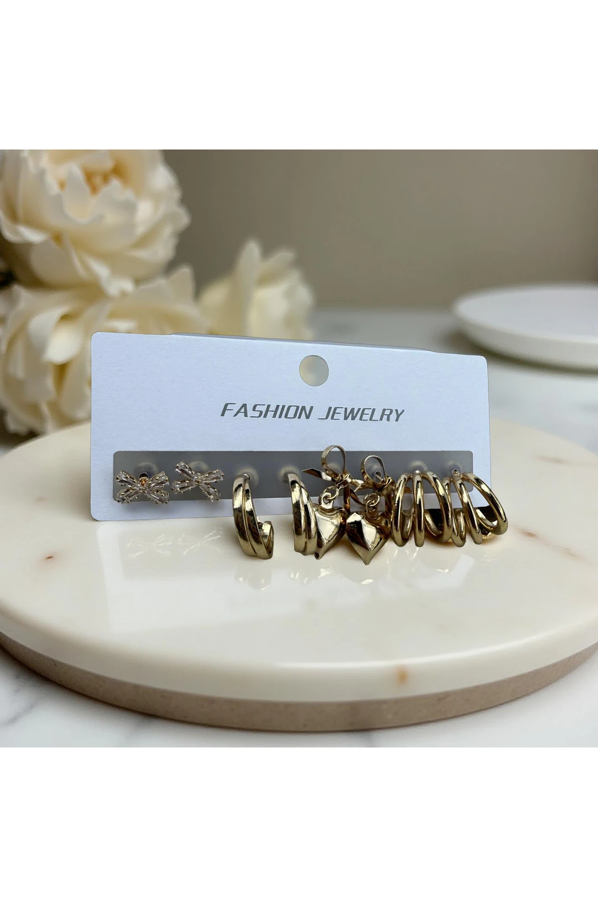 4'lü Kalpli ve Kurdele Küpe Seti