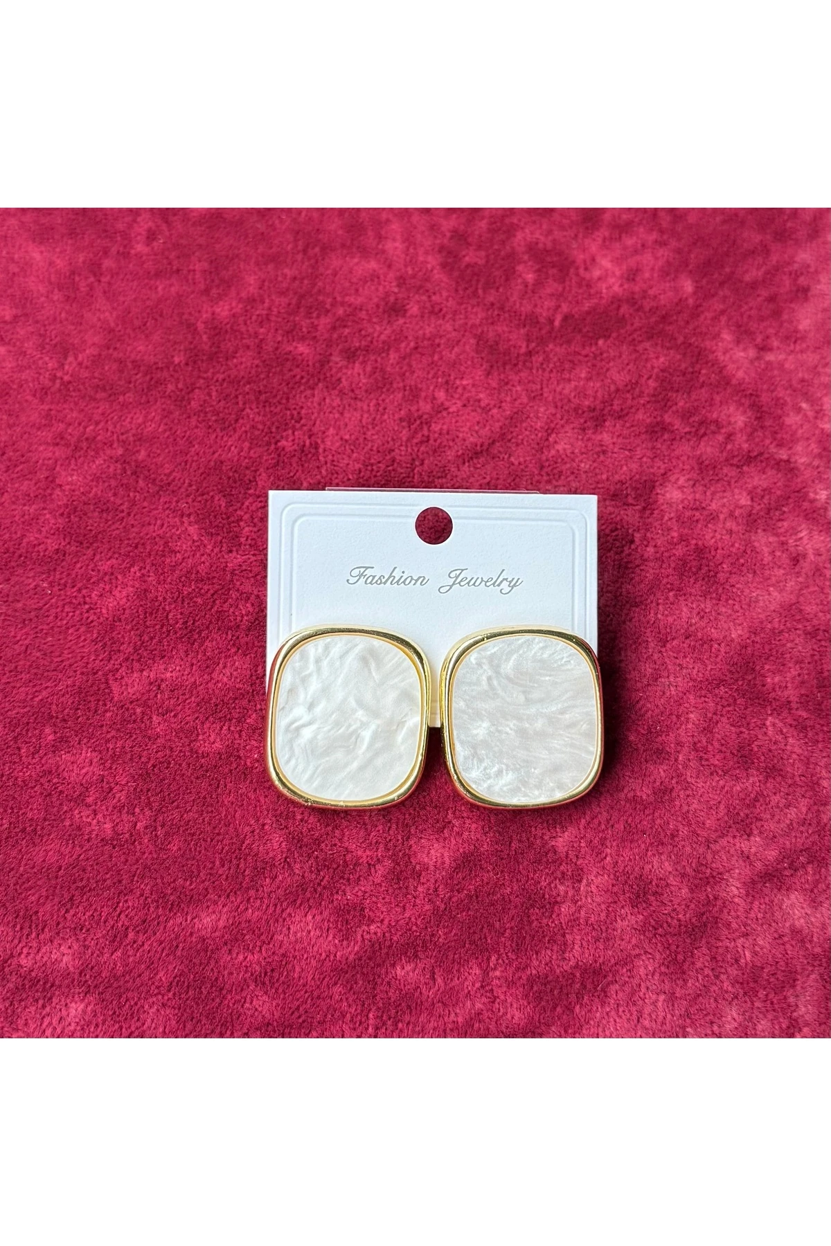 İnci Beyazı Kare Form Büyük Küpe