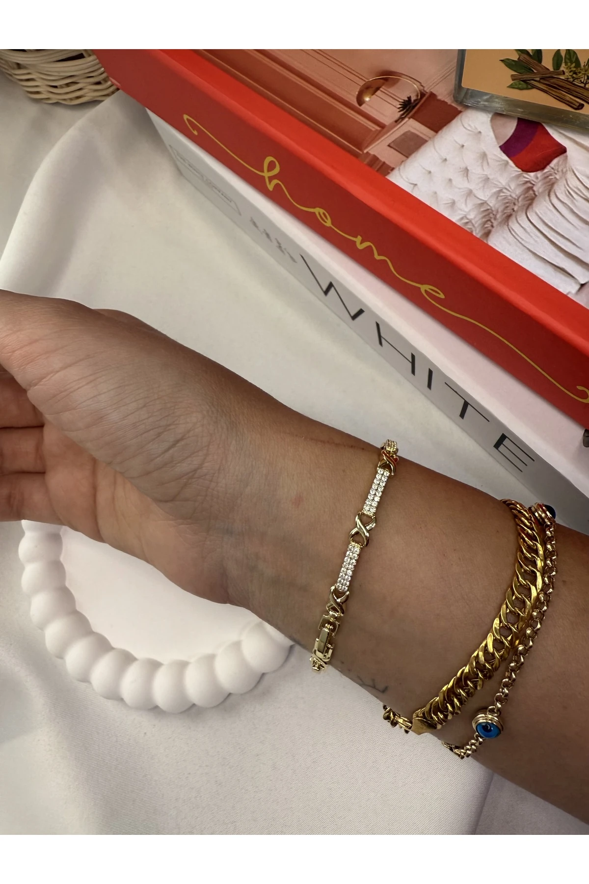 Altın Renk Çelik Taşlı Zincir Bileklik