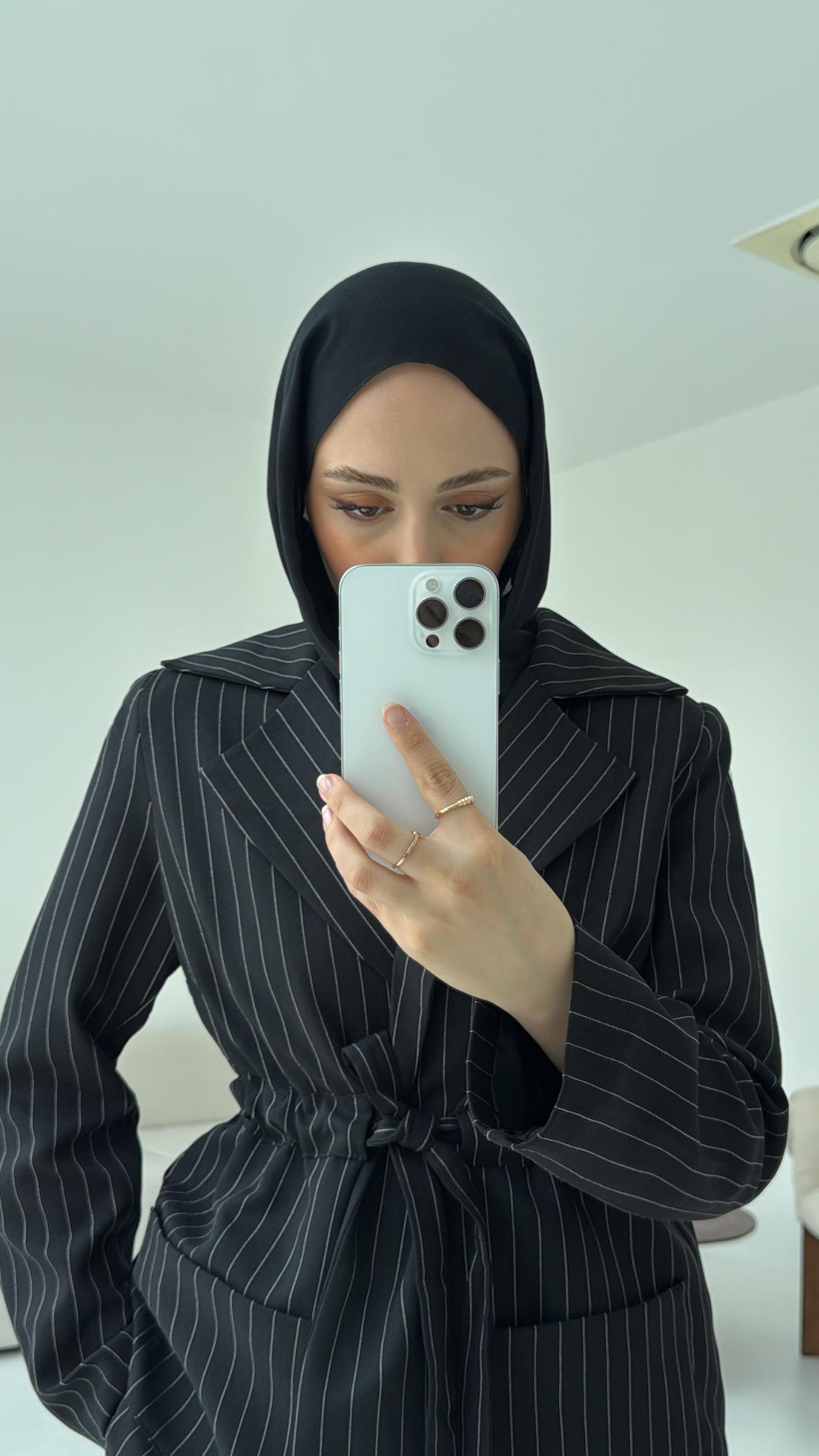 Bağlamalı Siyah Çizgili Blazer Ceket