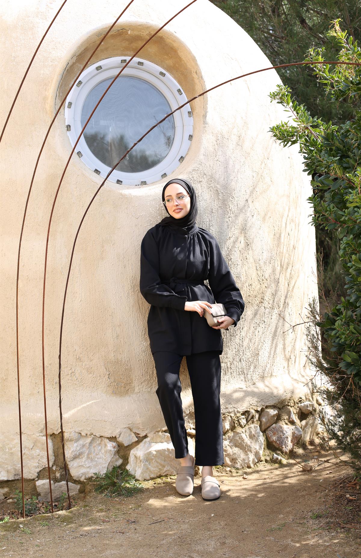 Siyah Seyyar Kemerli Takım