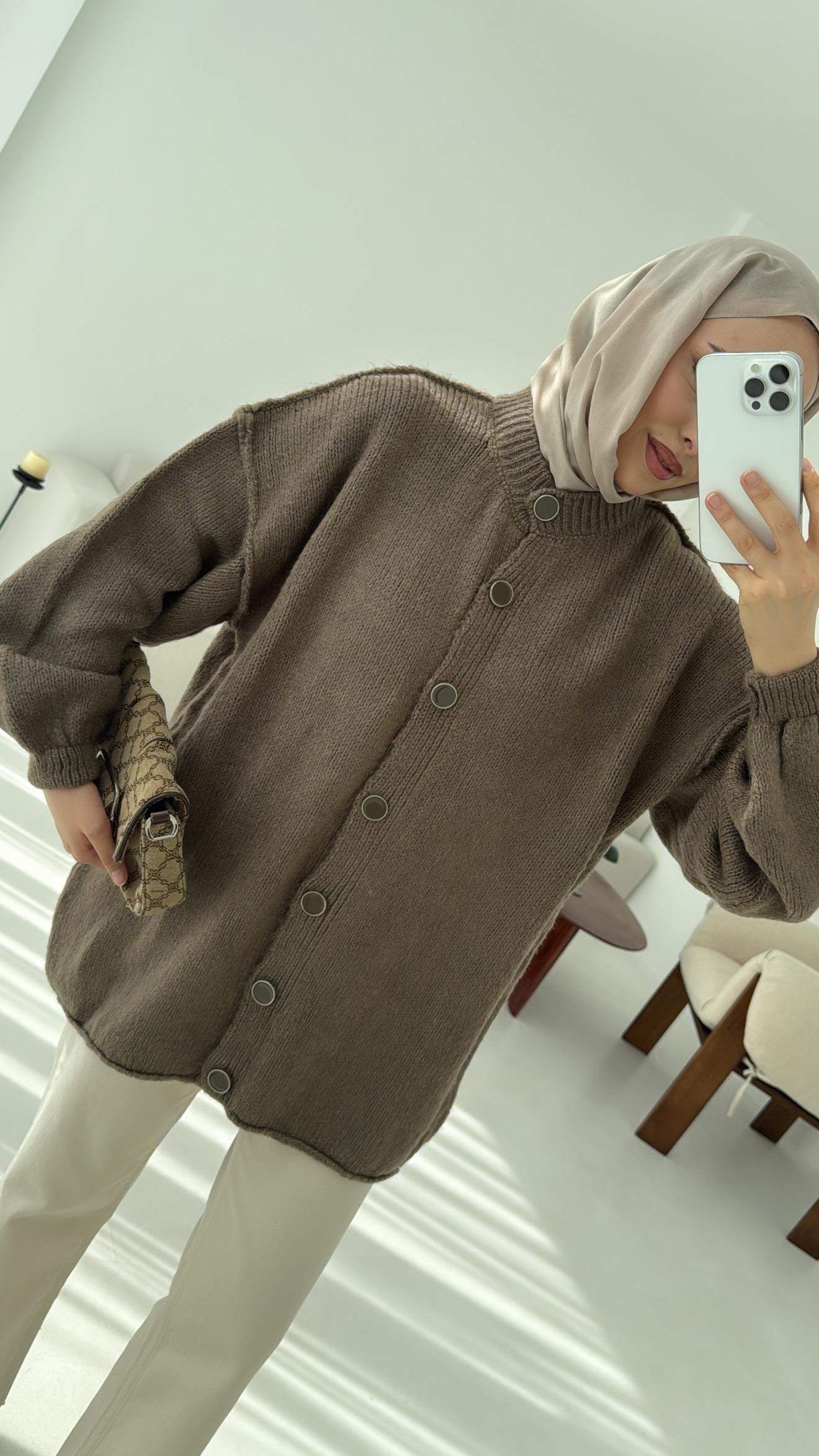 Düğmeli Triko Hırka Vizon