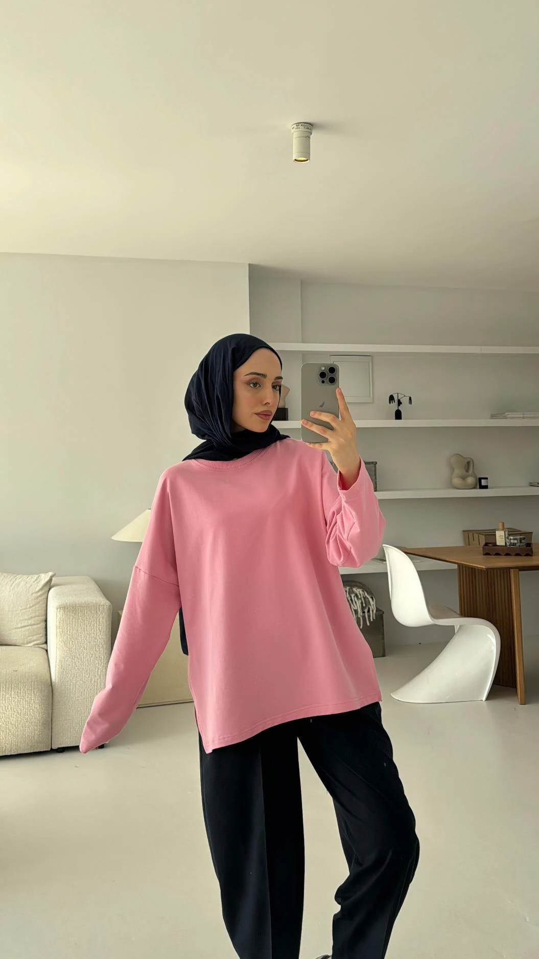 Yırtmaç Detaylı Sweatshirt Pembe