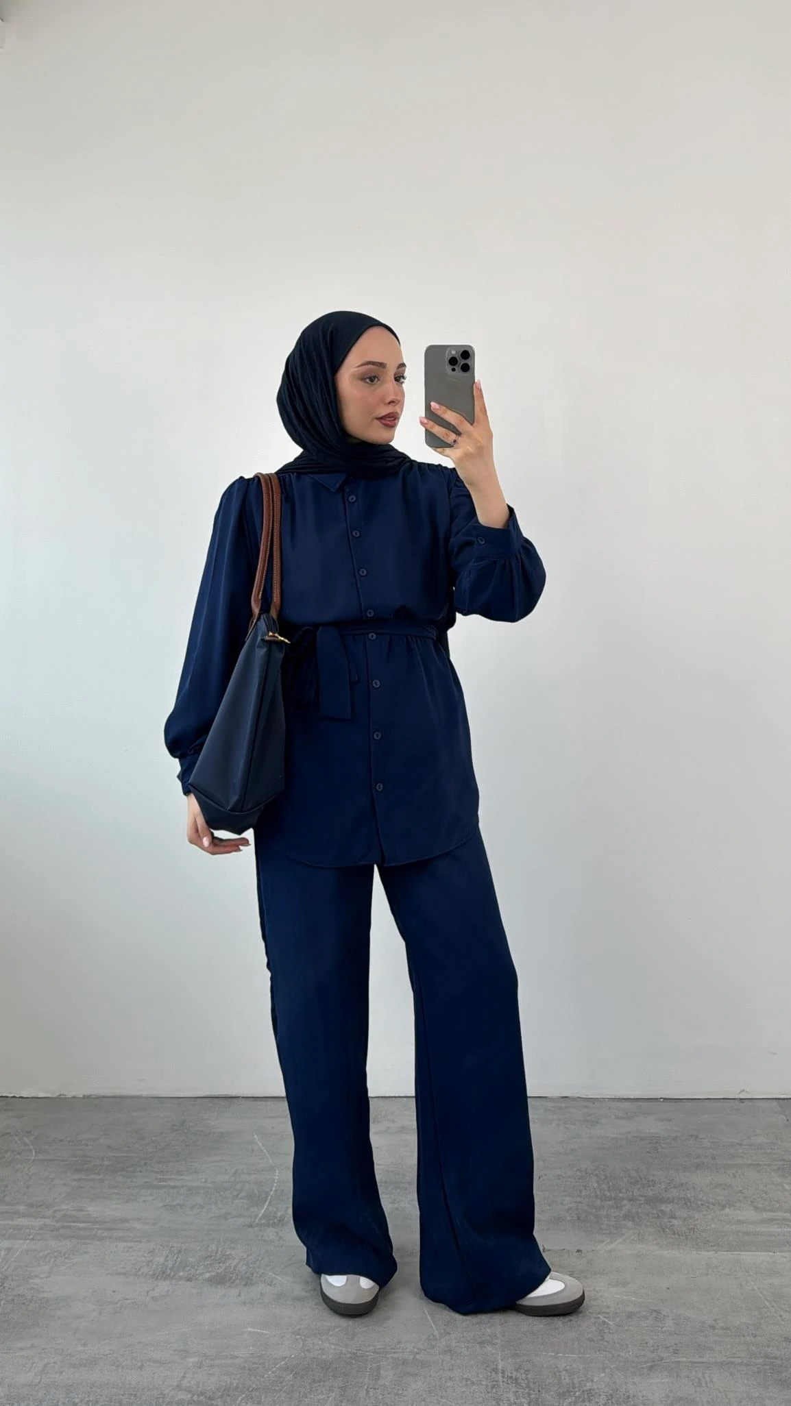 Krep Bağlamalı Gömlekli Takım Lacivert