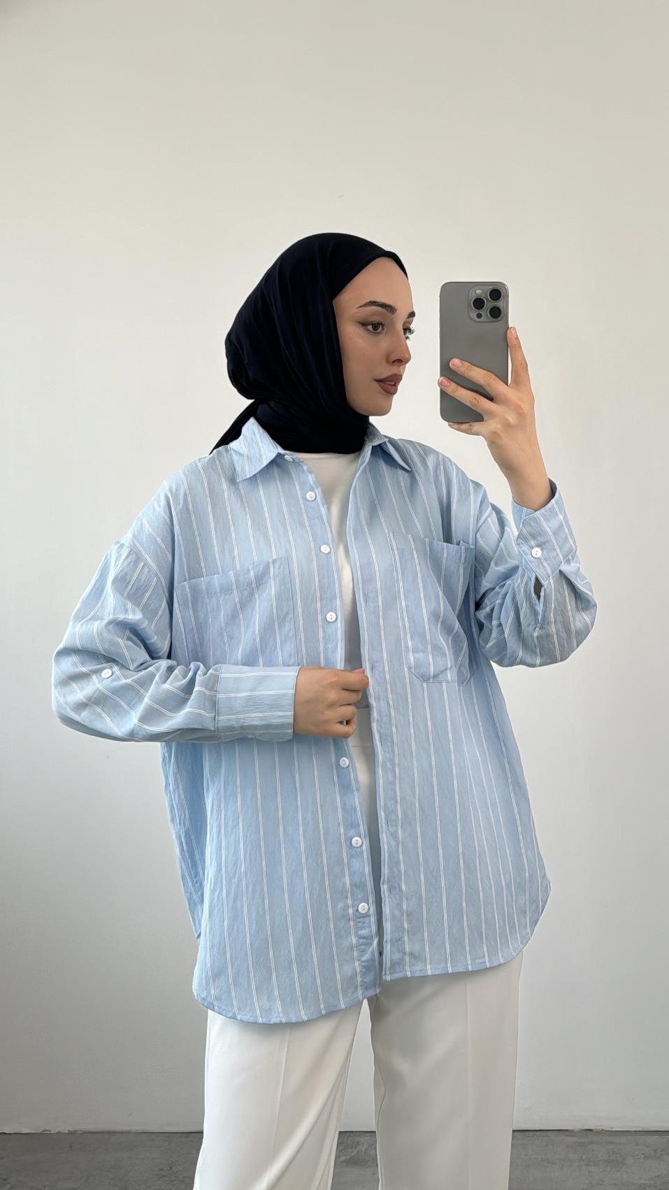 Çift Cep Çizgili Mavi Gömlek