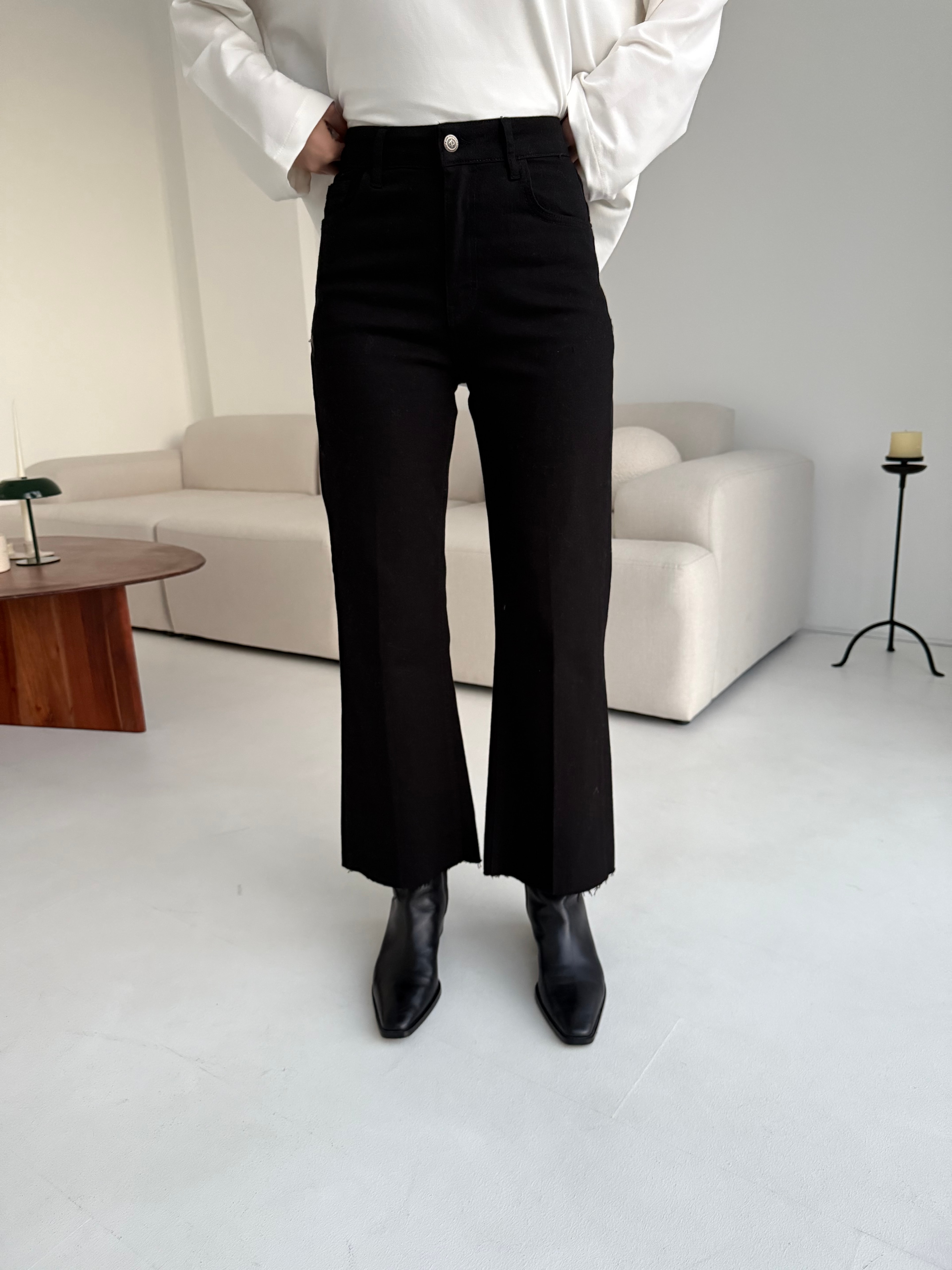 Premium Paçası Kesik Flare Jean Siyah