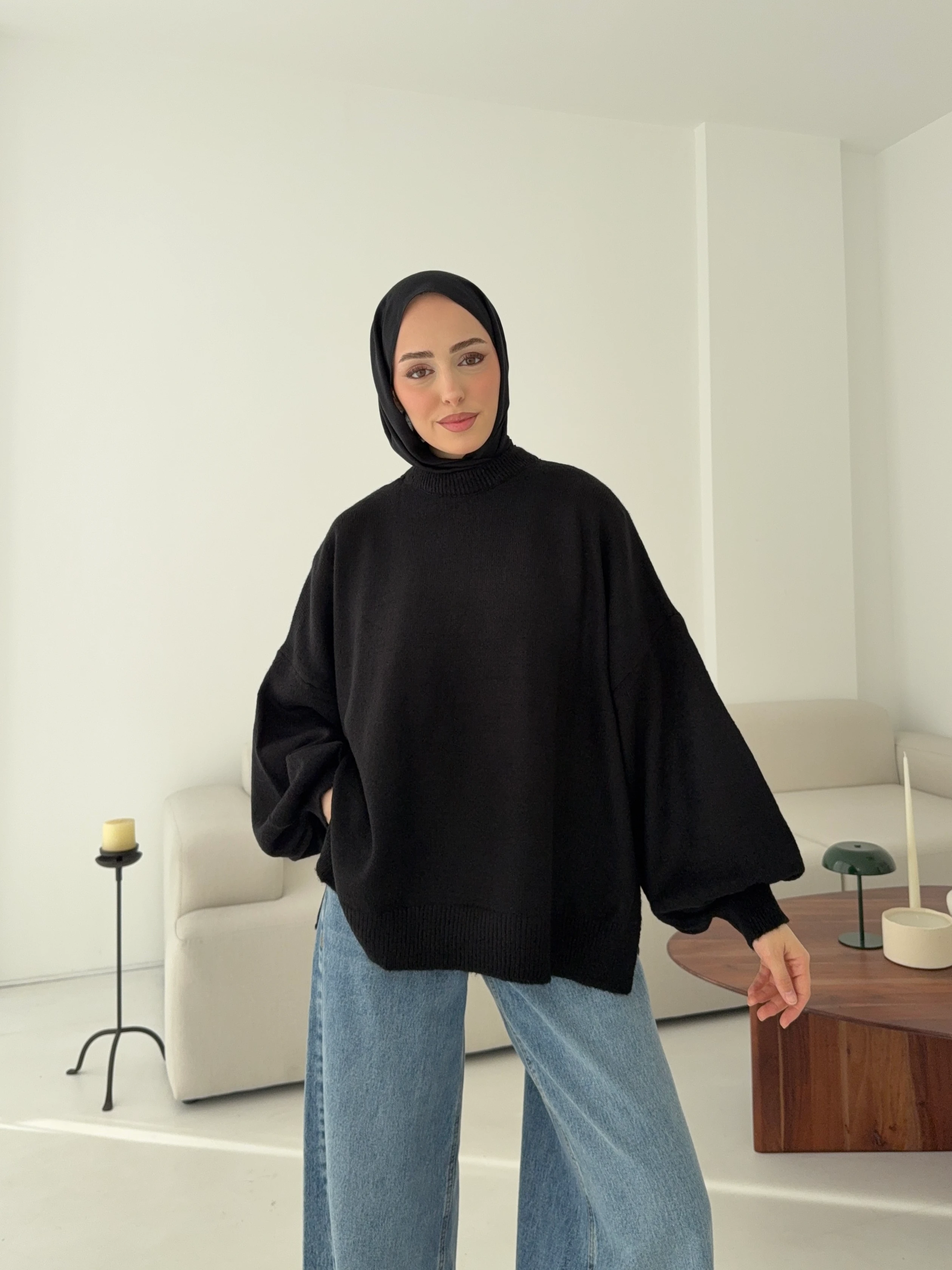 Yırtmaç Detay Balon Kol Kazak Siyah